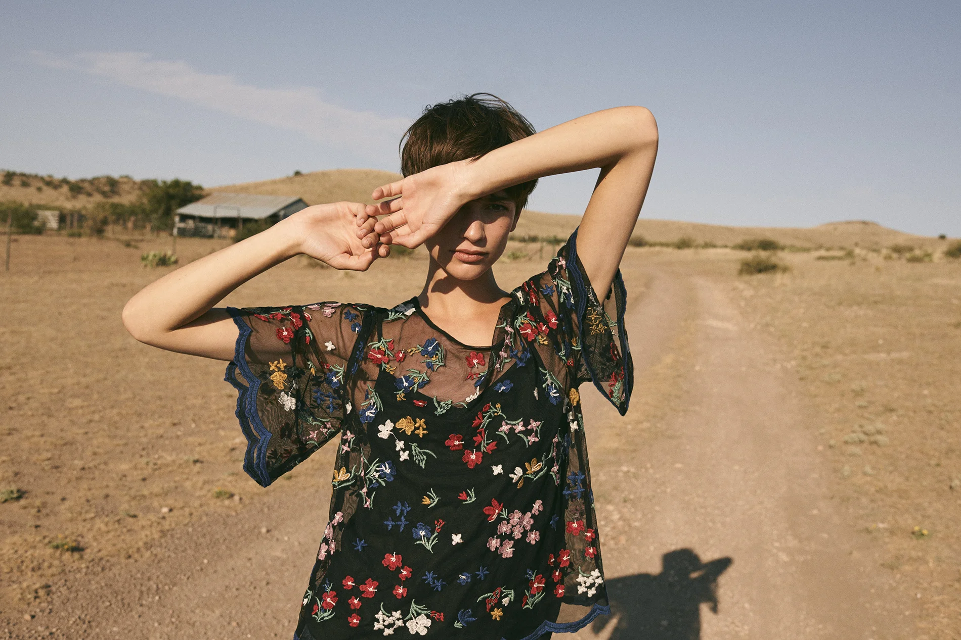 ANTHROPOLOGIE_AUG17_SOUTH_003_FLORALEMBROIDEREDMESHBLOUSE_014_post_JR.jpg