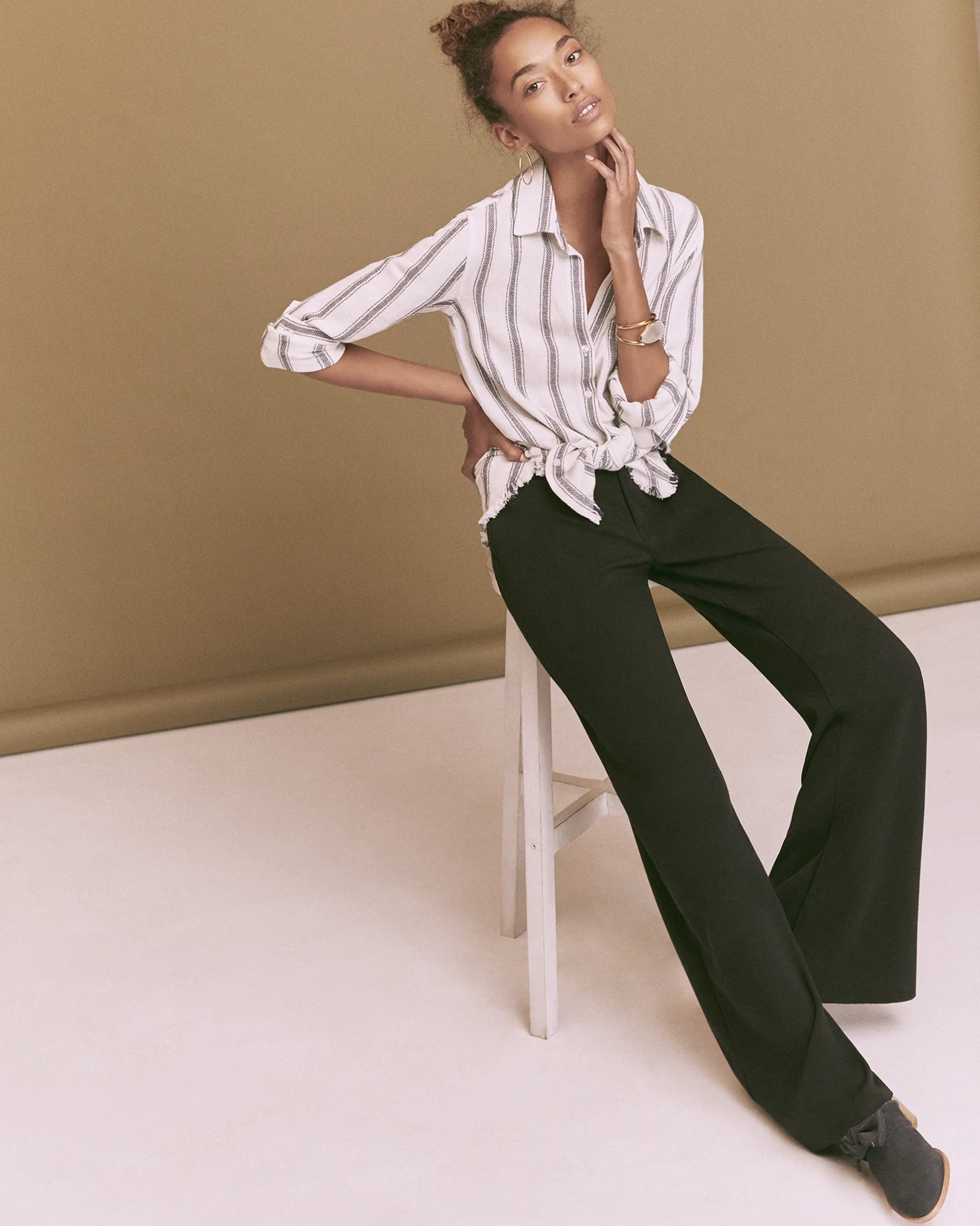 ANTHROPOLOGIE_SEPT17_WEBCREATIVESTUDIO_PHILLY_007_BLACKWIDELEGPANT_046_post_JR.jpg