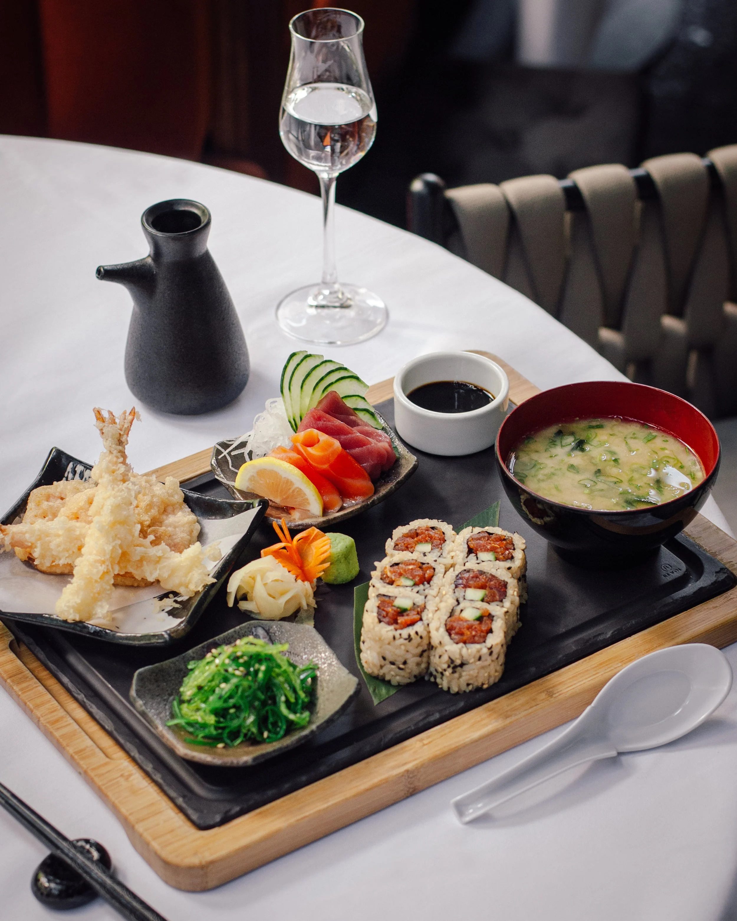 Black + Blue, toronto, food, table, cocktails, drinks, restaurant, sushi, sashimi