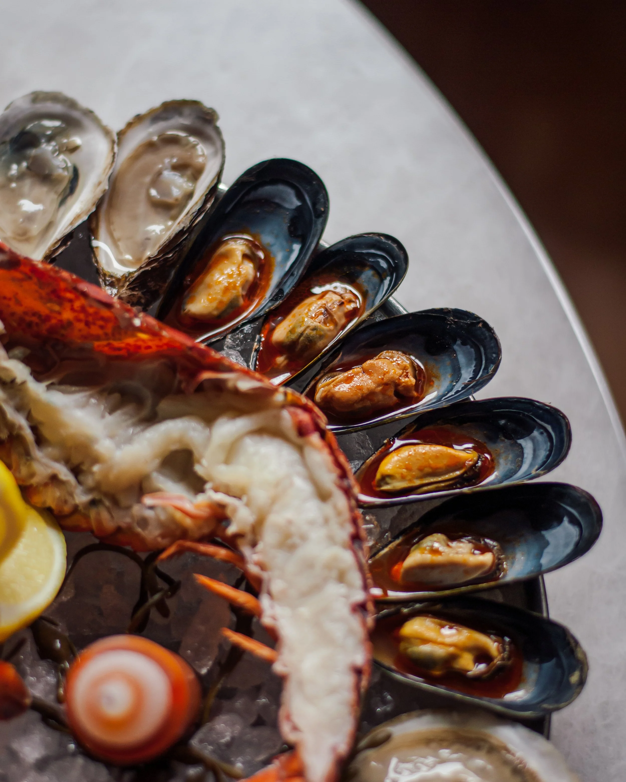 Pink Sky, Toronto, restaurant, food, seafood, king street, oysters, mussels, shrimp, lobster, cocktail