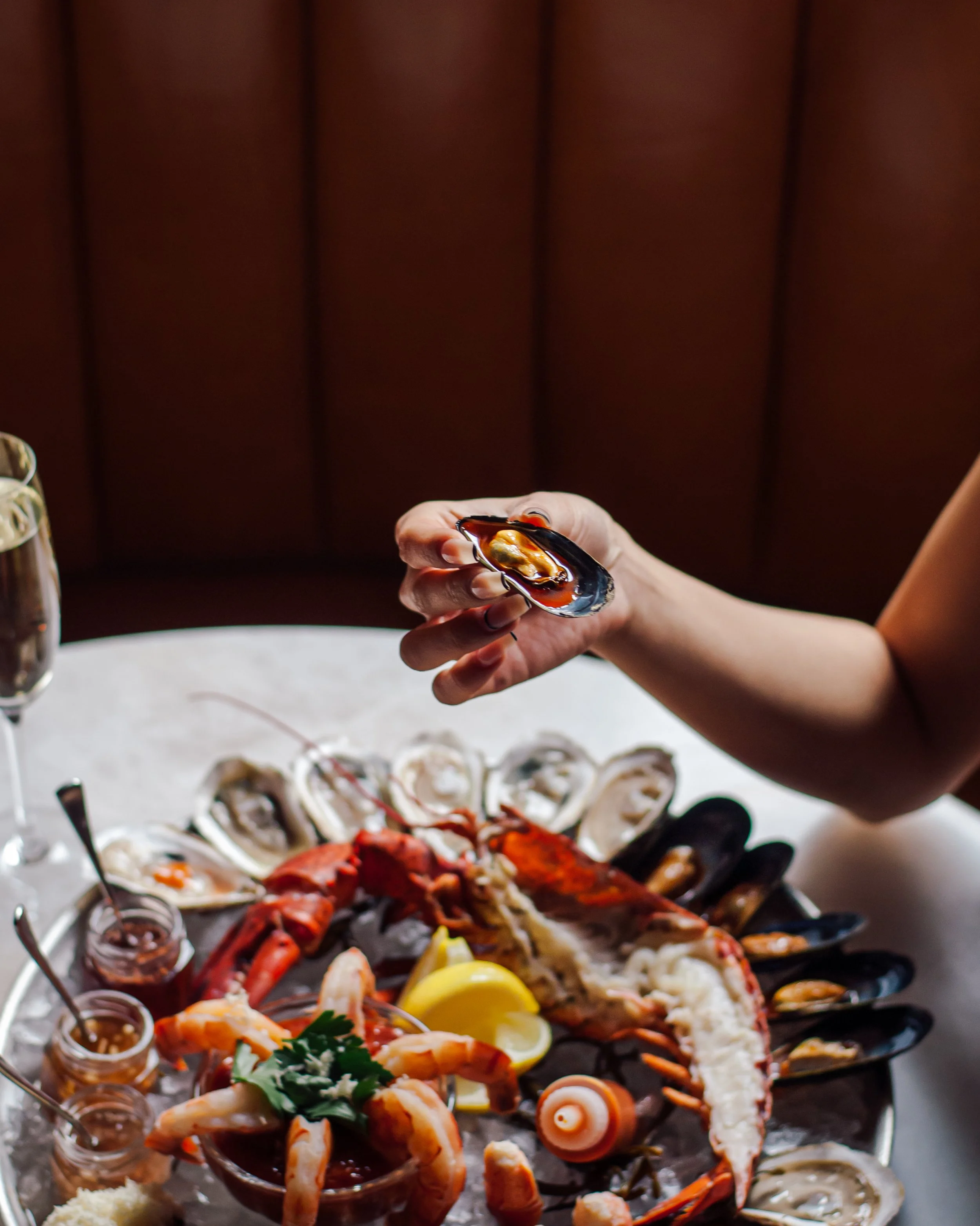 Pink Sky, Toronto, restaurant, food, seafood, king street, oysters, mussels, shrimp, lobster, cocktail