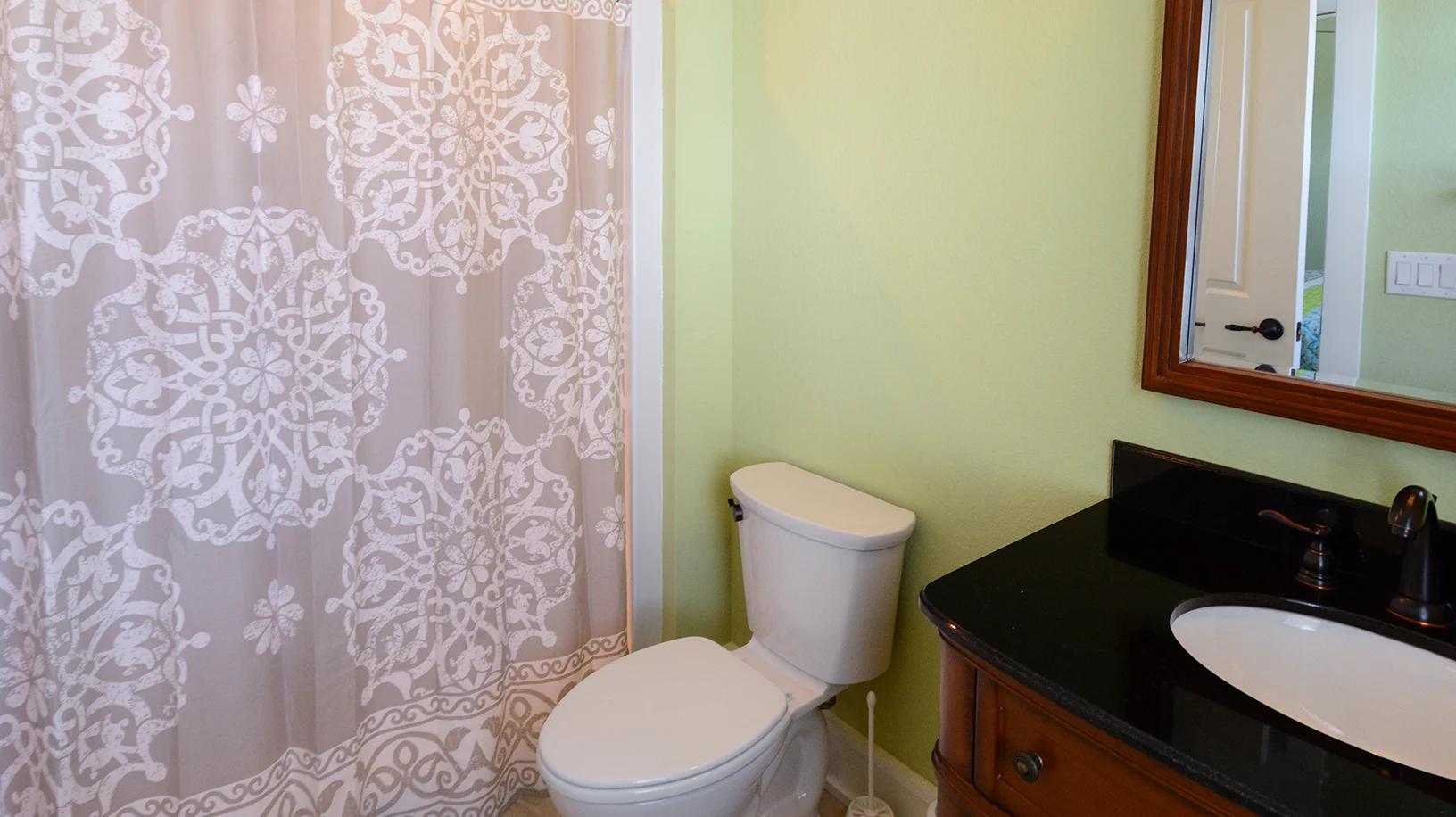 KD1631-br11bath.jpg