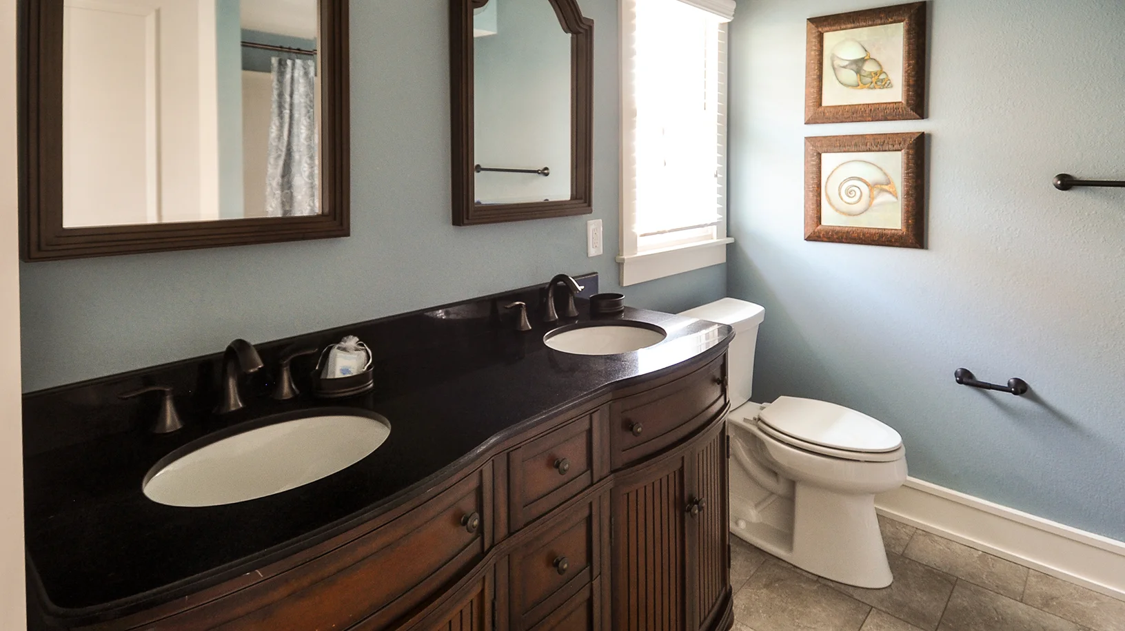KD1409-br1bath.jpg