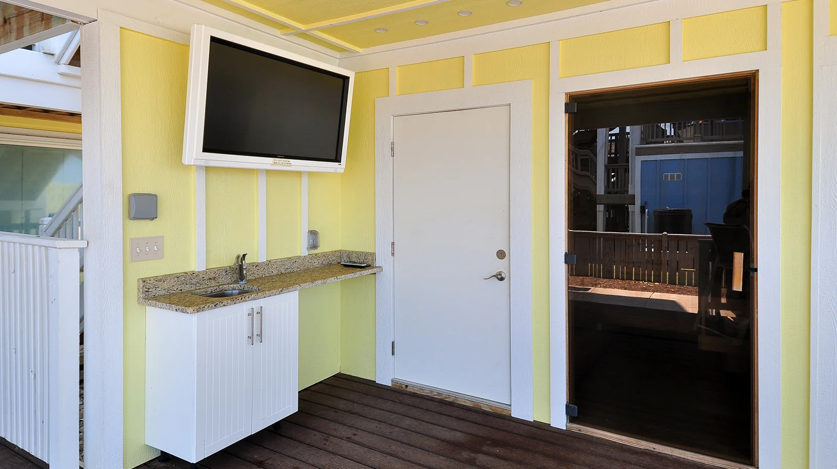 KD1409-poolbar2.jpg