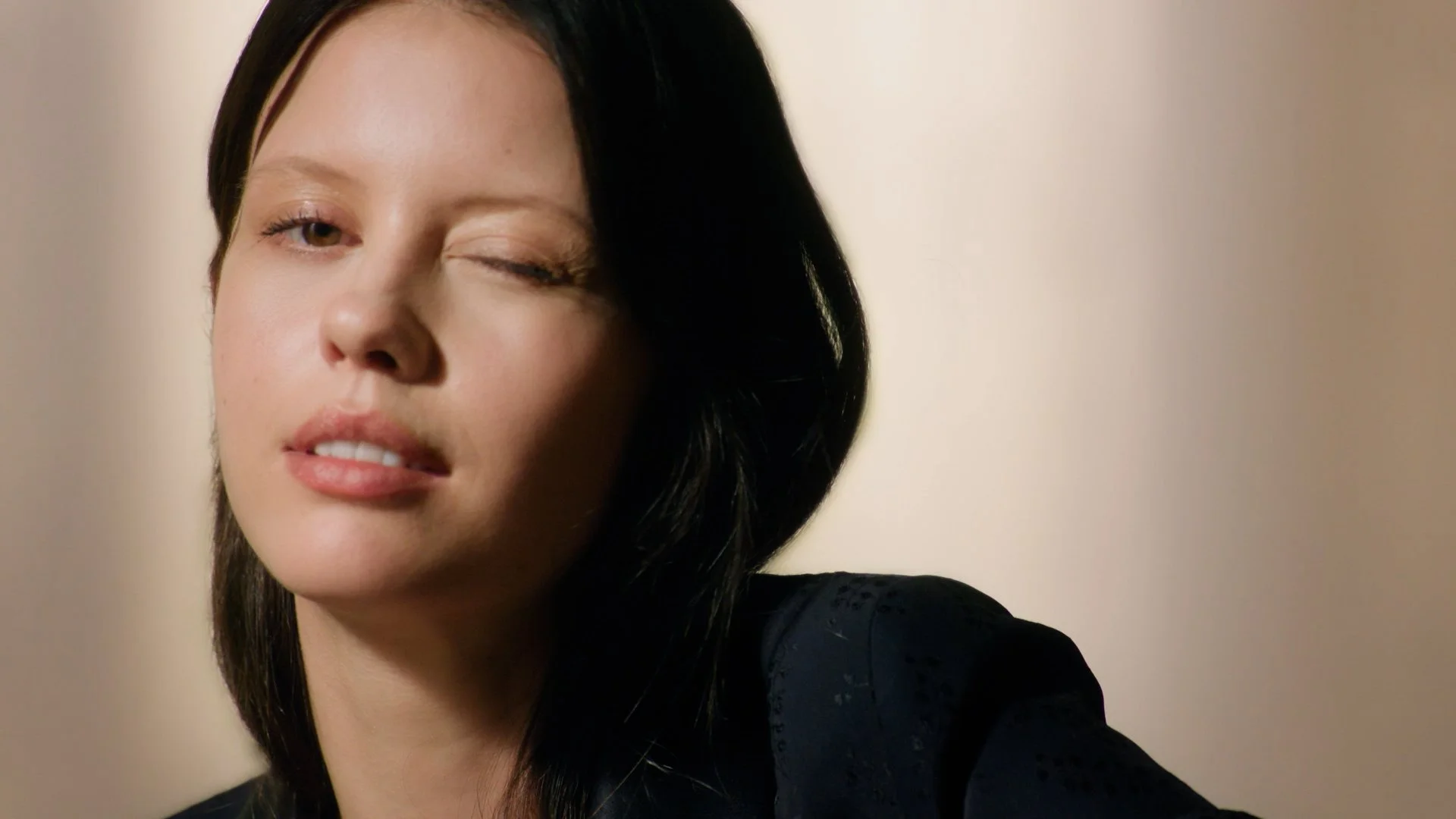 Mia Goth Dior Jewelry Rose des Vents