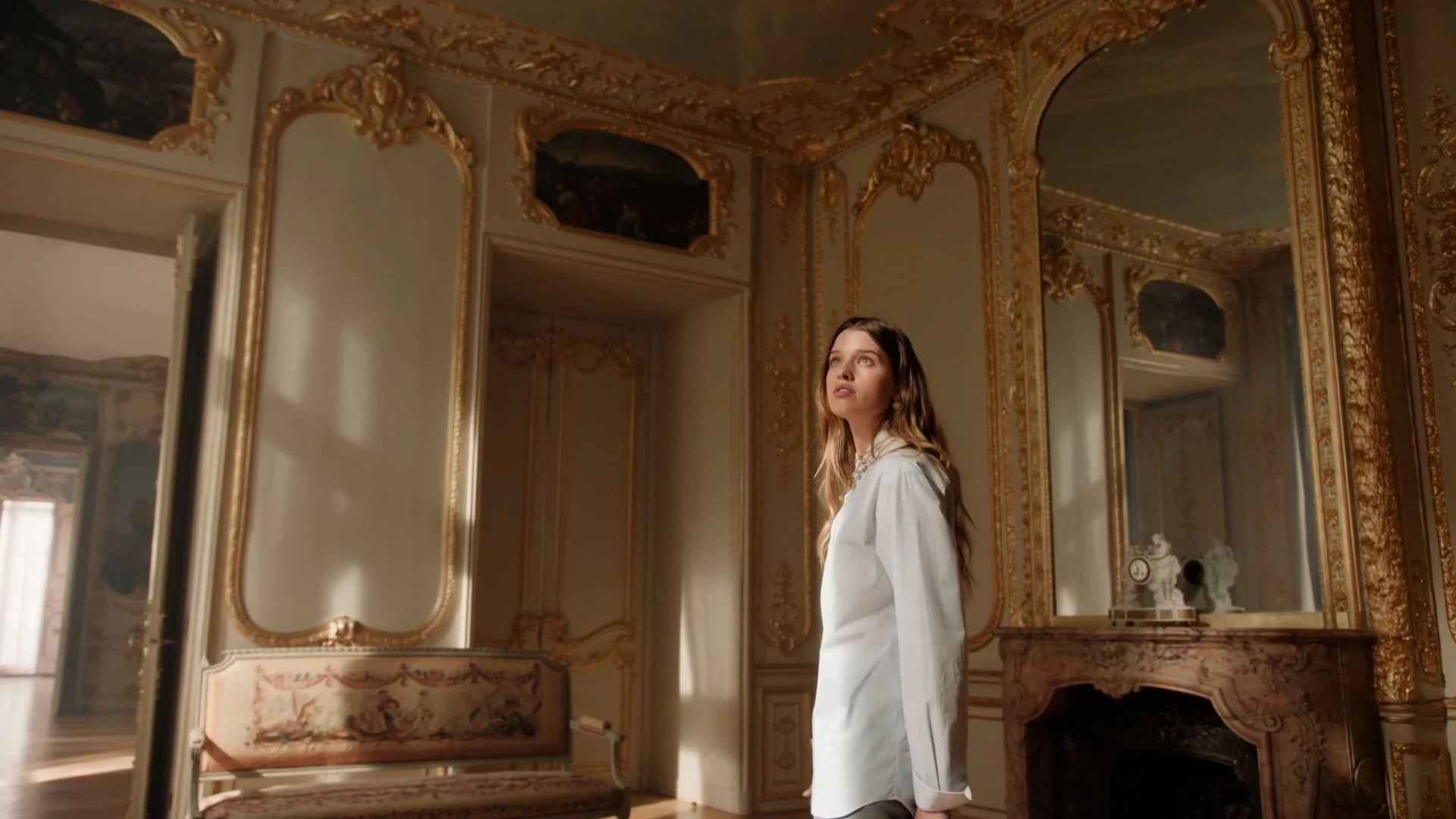 Ever Anderson Dior Jewelry Rose des Vents