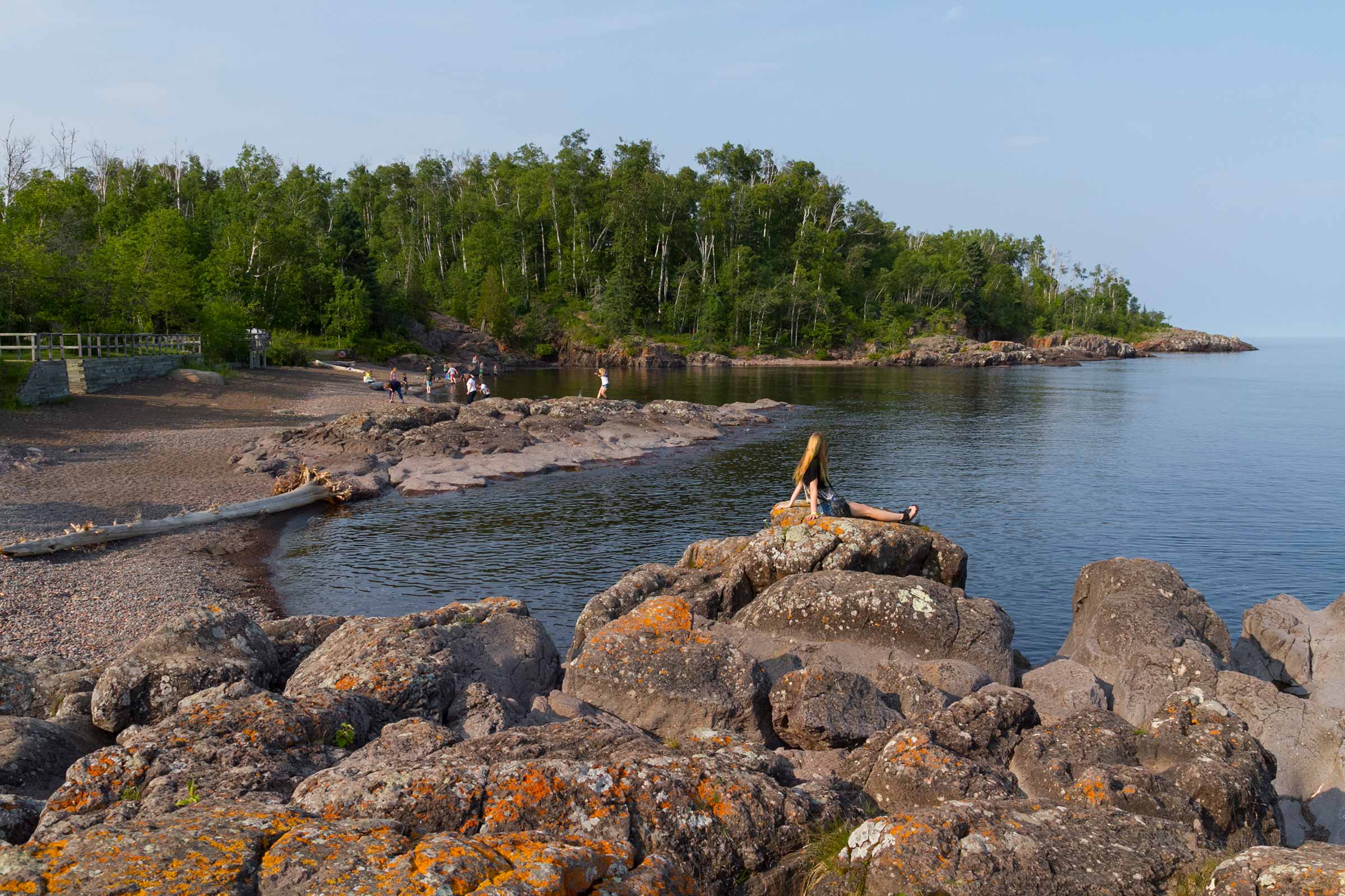 Temperance River shoreline rocks