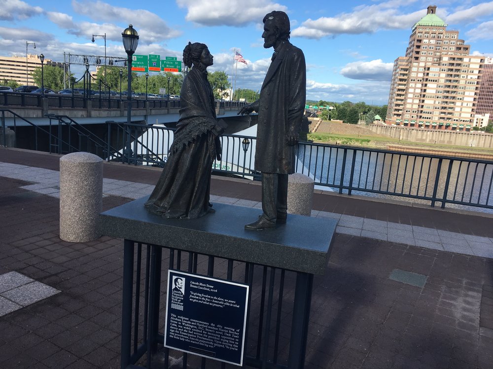 Commemorating a meeting between Lincoln and Hartford resident Harriet Beecher Stowe in D.C.