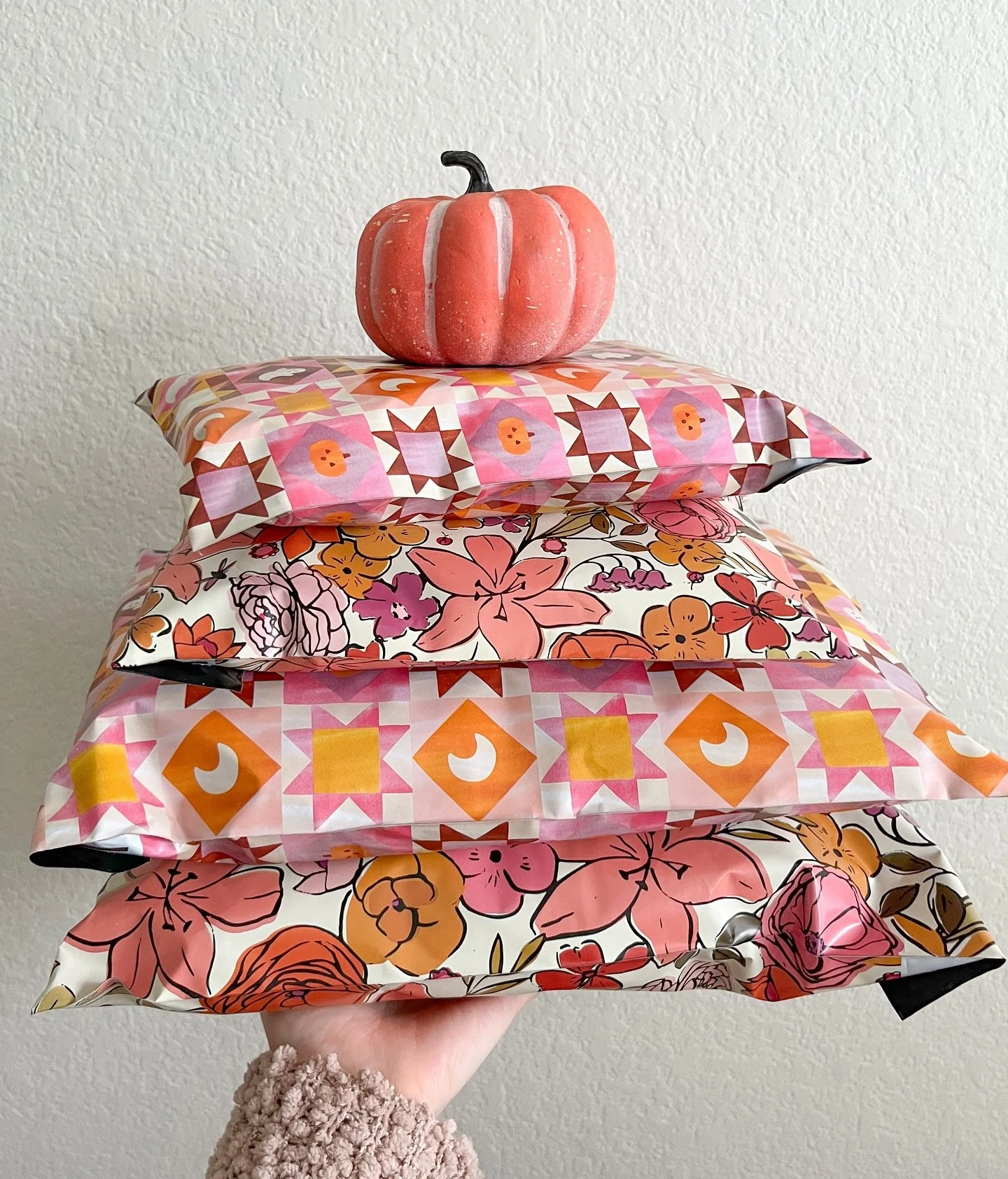 Thank you so much for all the love on our Falloween collection so far!!! You all are truly the best! I&rsquo;ve been busy packing up orders and can&rsquo;t wait for you to get your happy mail soon!🎃🍂💌 

In case you missed it, we just added lots of