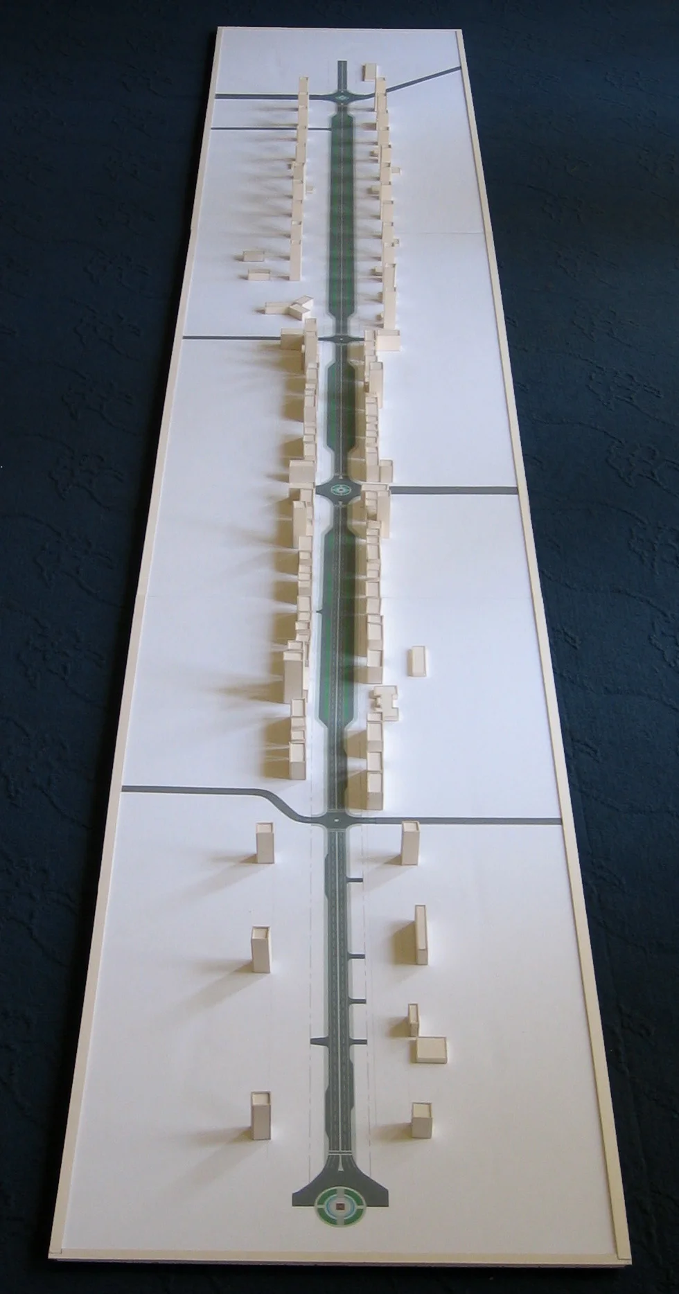 03 AIRPORT ROAD KABUL.JPG