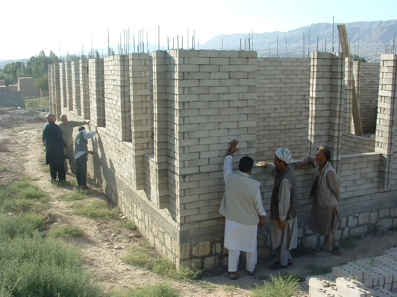 06 CLINICS INTERLOC BRICKS.JPG