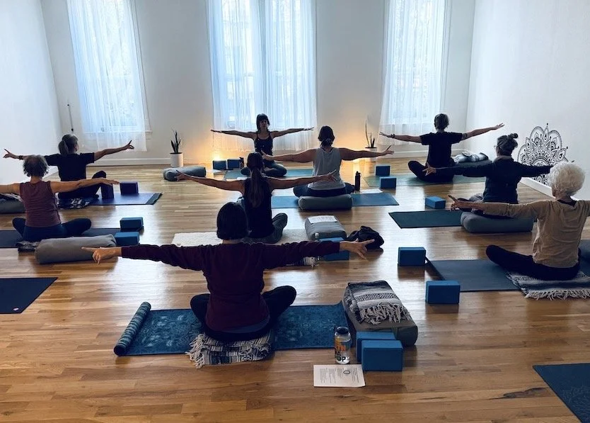 Vinyasa @ Full Circle Yoga