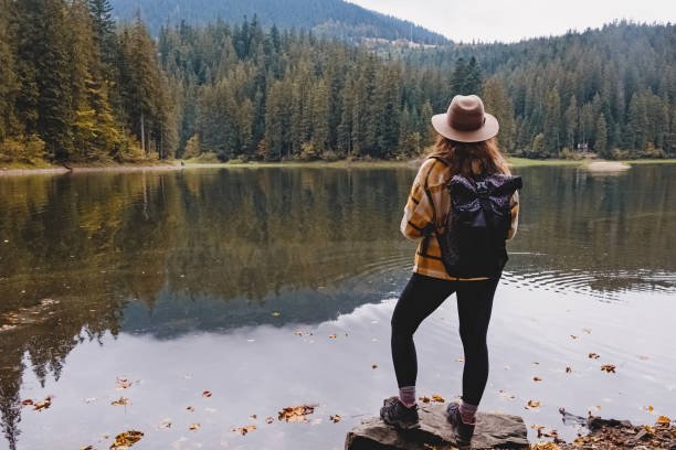 15 Hiking Outfits That Are Cute AF - Society19  Cute hiking outfit, Hiking  outfit women, Hiking outfit fall