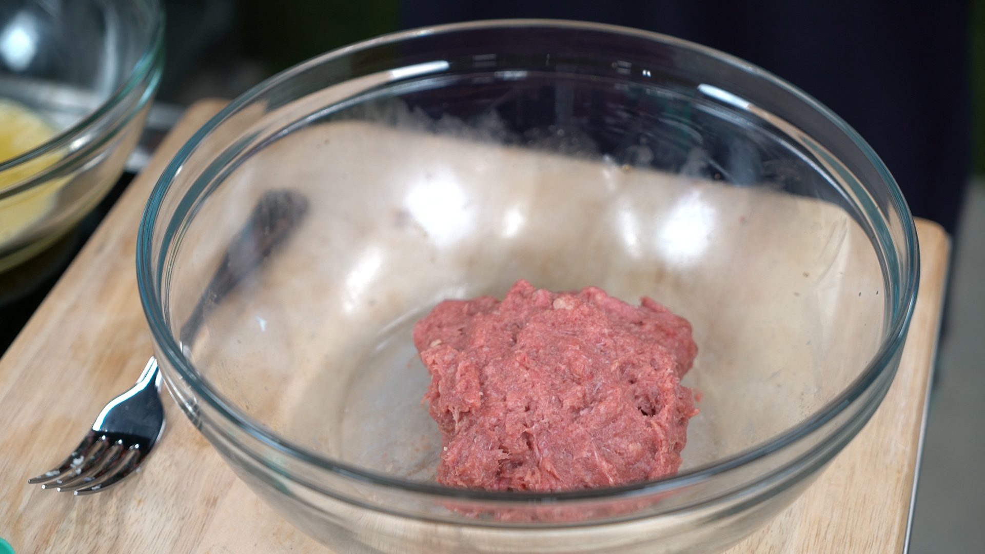 meat after kneaded seasoning.jpg