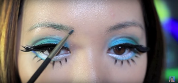 12 makeup.png