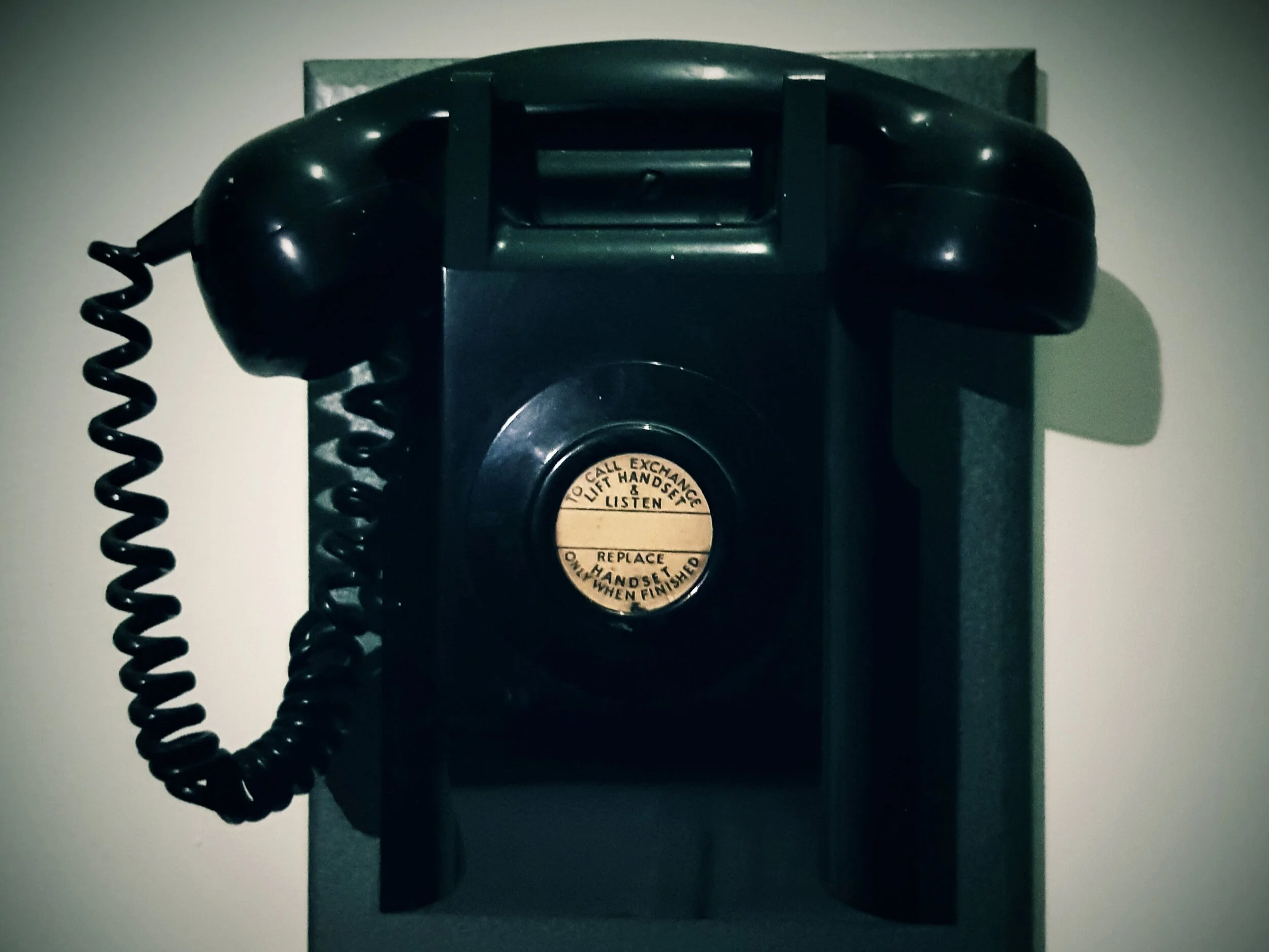 telephone.jpg