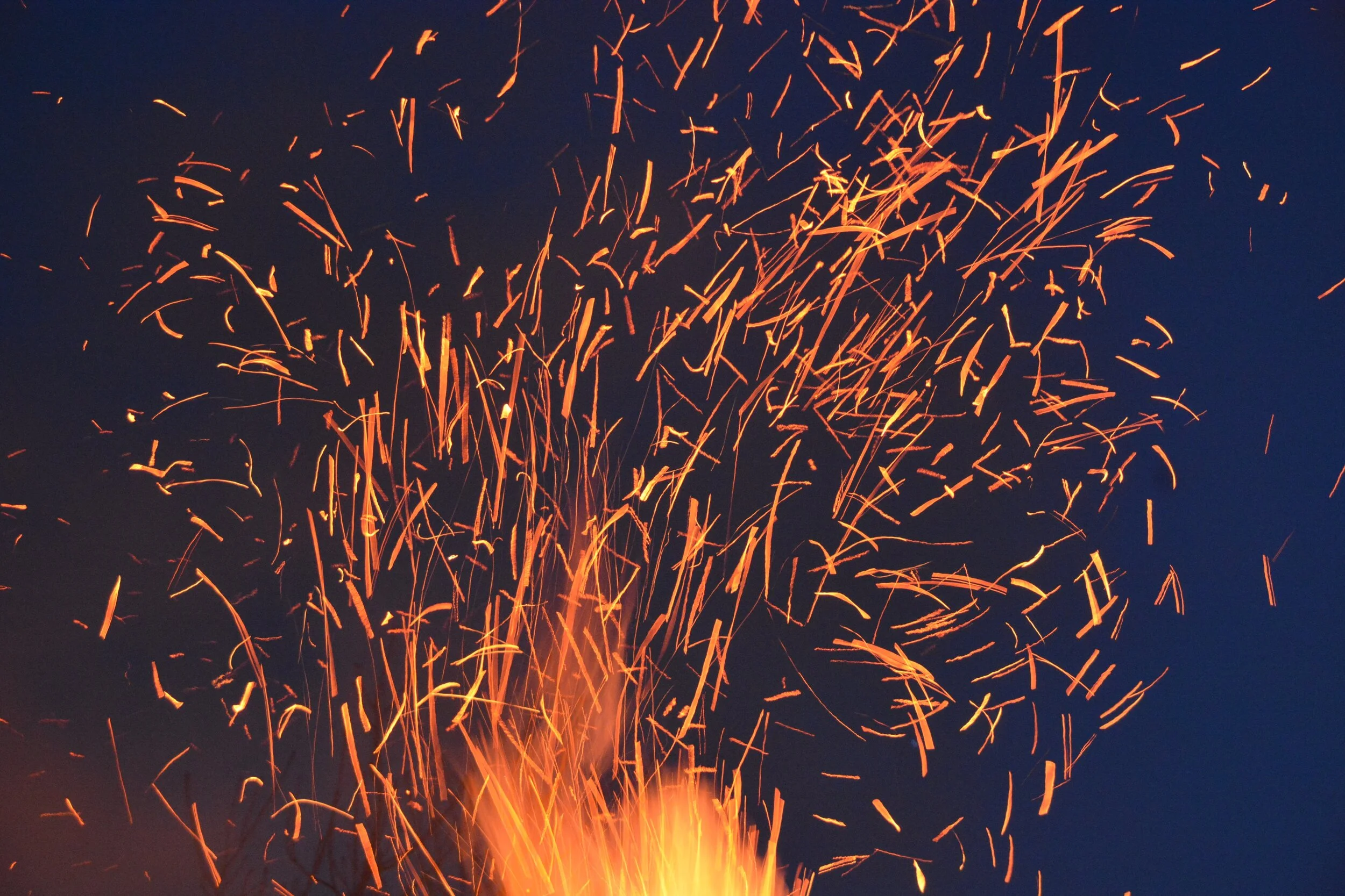 abstract-art-blaze-bonfire-266526.jpg