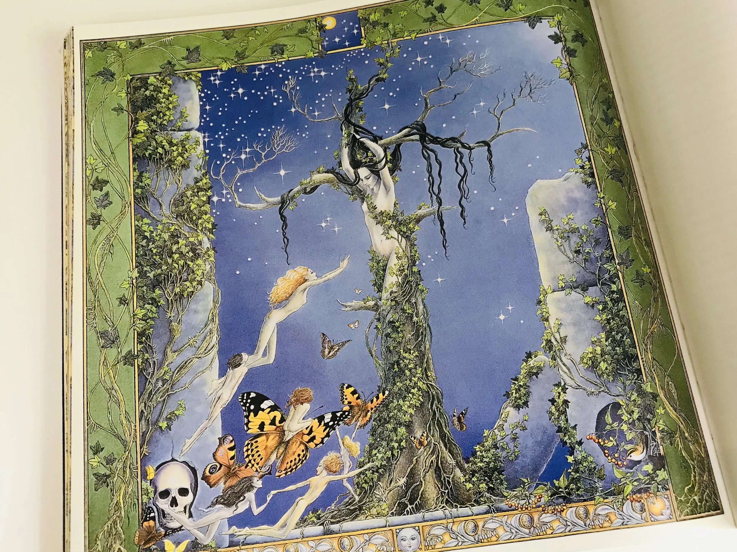 “The Ivy” from The Celtic Lunar Zodiac by Helena Paterson, Illustrated by Margaret Walty
