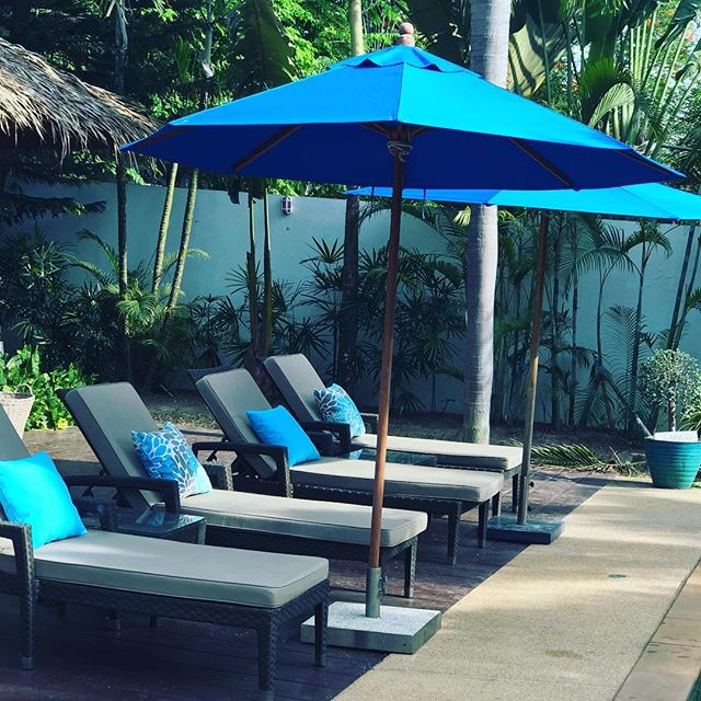 Accessorising our sun loungers with these gorgeous waterproof cushions so guests can sit back relax, read or snooze in the Samui sun! #airbnb #tripadvisor #homeaway #kohsamui