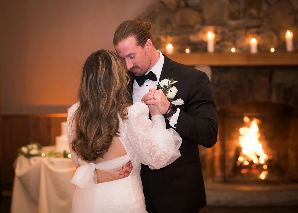 Rena &amp; Chris’s Winter Wedding at Harrington Farm