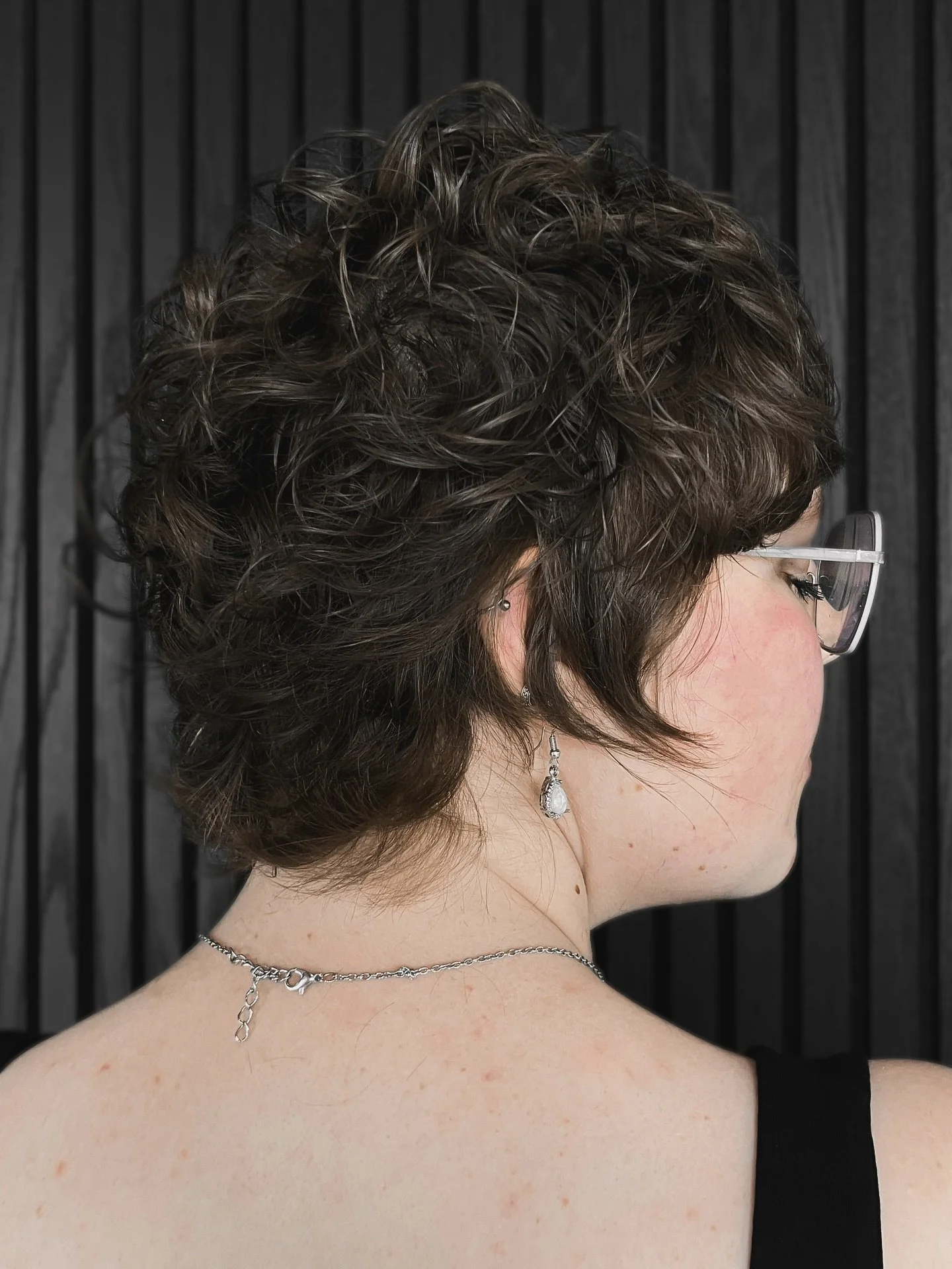 Curly Cued 🌀🧚🏻&zwj;♀️
Bixie haircut dreams came true..🌙✨
.
.
HAIR by @hairg0blin 
#HOFsalon
#HausOfFlint
#AlternativeHairSalonUtah
#DopeHairUtah
#BixieHaircut