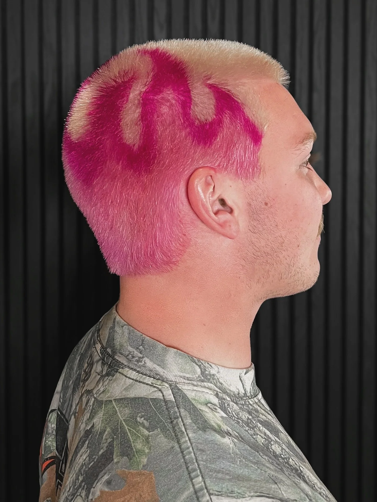 Halo Fire 💕⭕️🔥
.
.
HAIR by @your.hair.angel.a 
#HOFsalon
#HausOfFlint
#AlternativeHairSalonUtah
#UtahHairSalon
#CreativeHairColor
