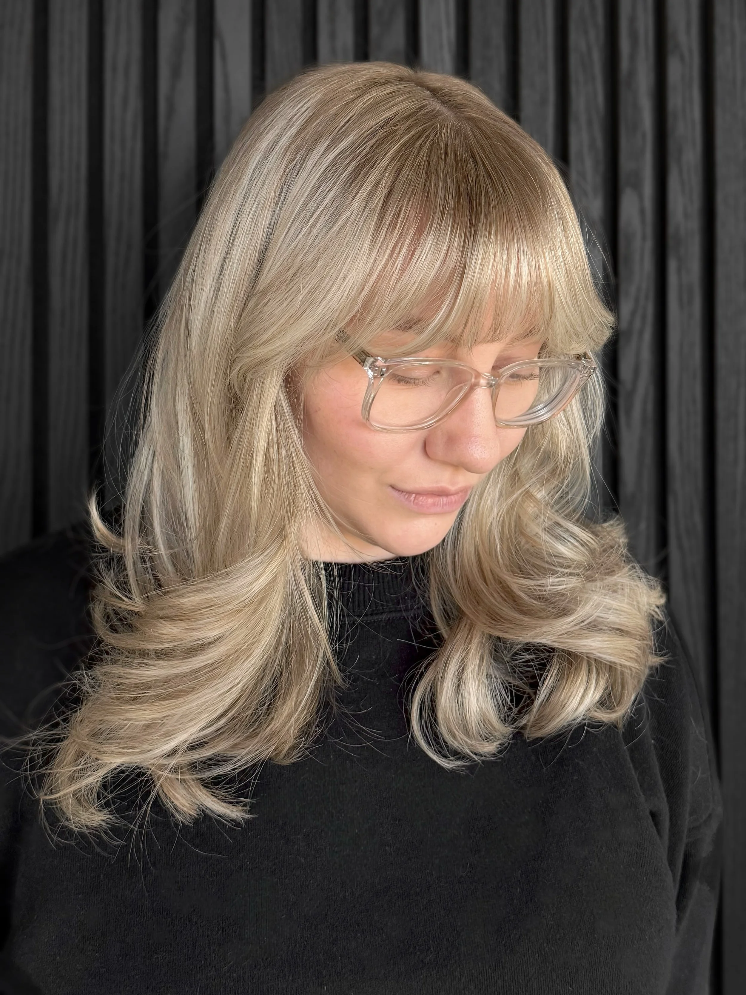 Glow Dome 💡✨
HAIR by @cosmolemon 
Creative Space - HOF Salon
.
.
This is a picture of a blonde root touch done with foils for a blended highlighted seamless result. 
#HausOfFlint
#UtahBlondeSpecialist
#UtahColorSpecialist
#AlternativeHairSalon
#Utah