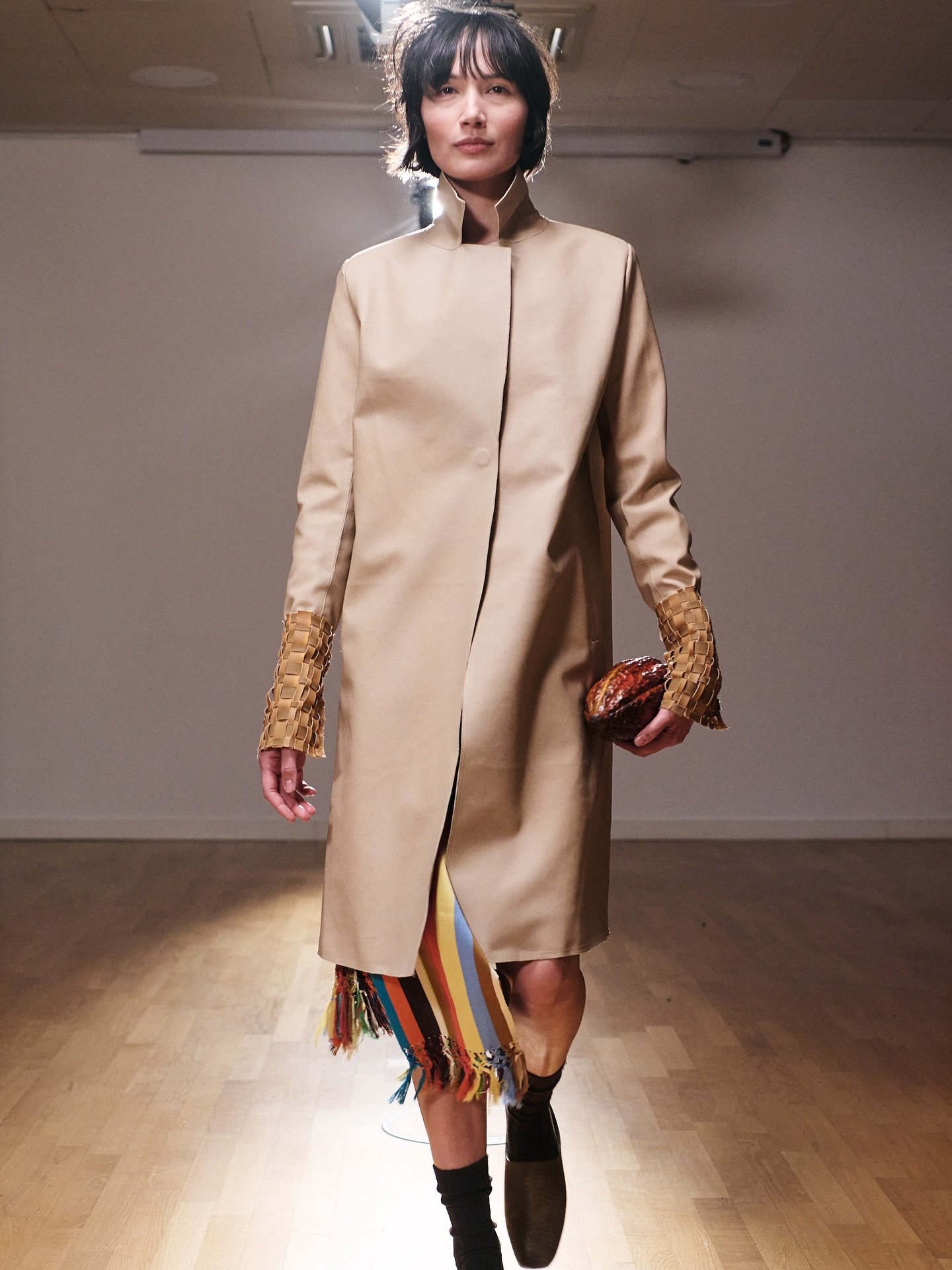 MAQU AW26- La Dama del cacao

PRODUCTION COORDINATOR
@margaritaszuldiner 

MOVEMENT DIRECTOR
@usernamemaria_ 

STYLING / CREATIVE DIRECTION
@ioanaacarp 

GUEST RELATIONS
@compose__pr @claudiigonzalez @helenannabucher 

GUEST RELATIONS ASSISTANT
@silv