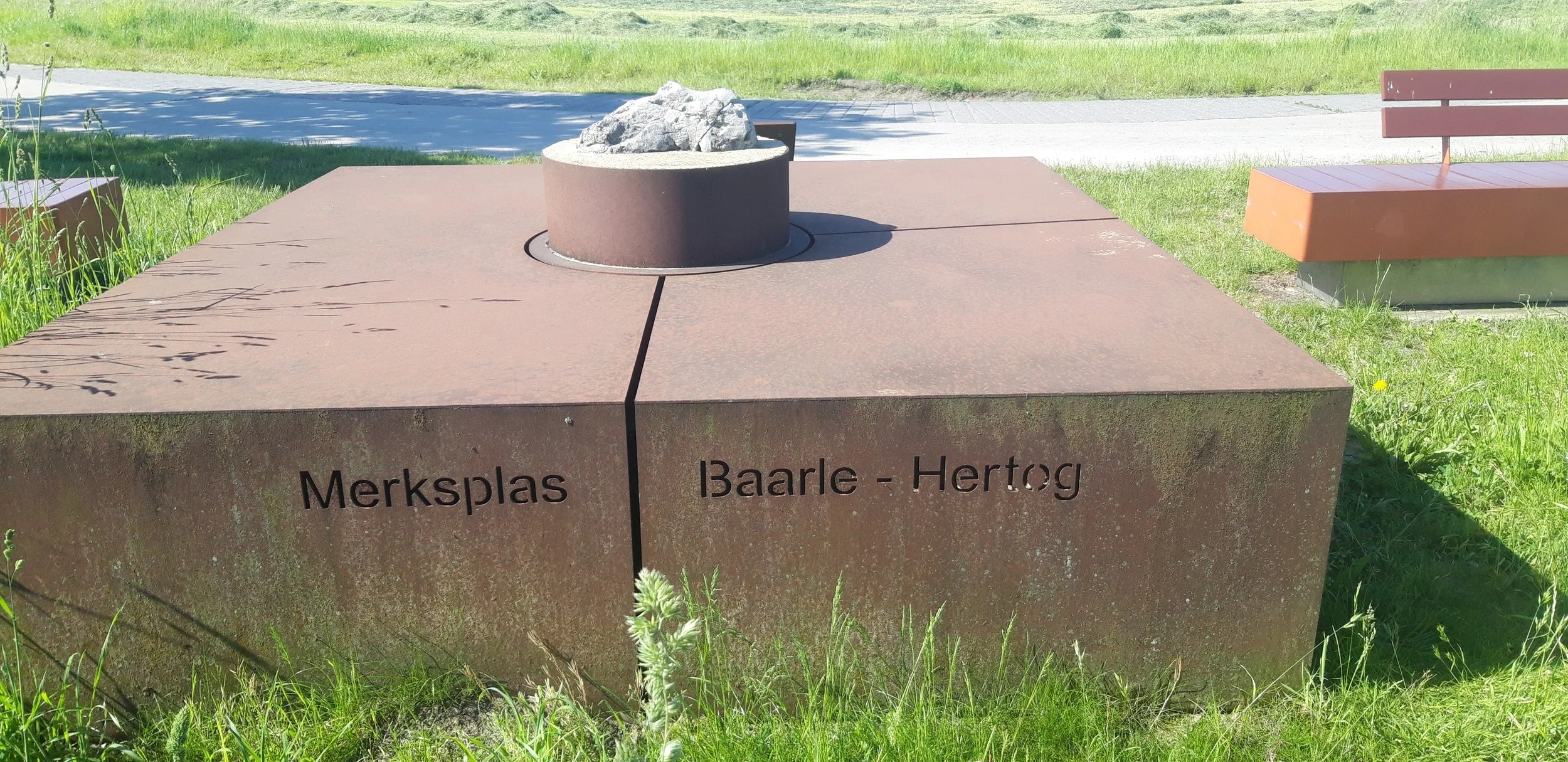 Stilte als Common: Stille-grenspaal-wandeling ‘De Witte kei’