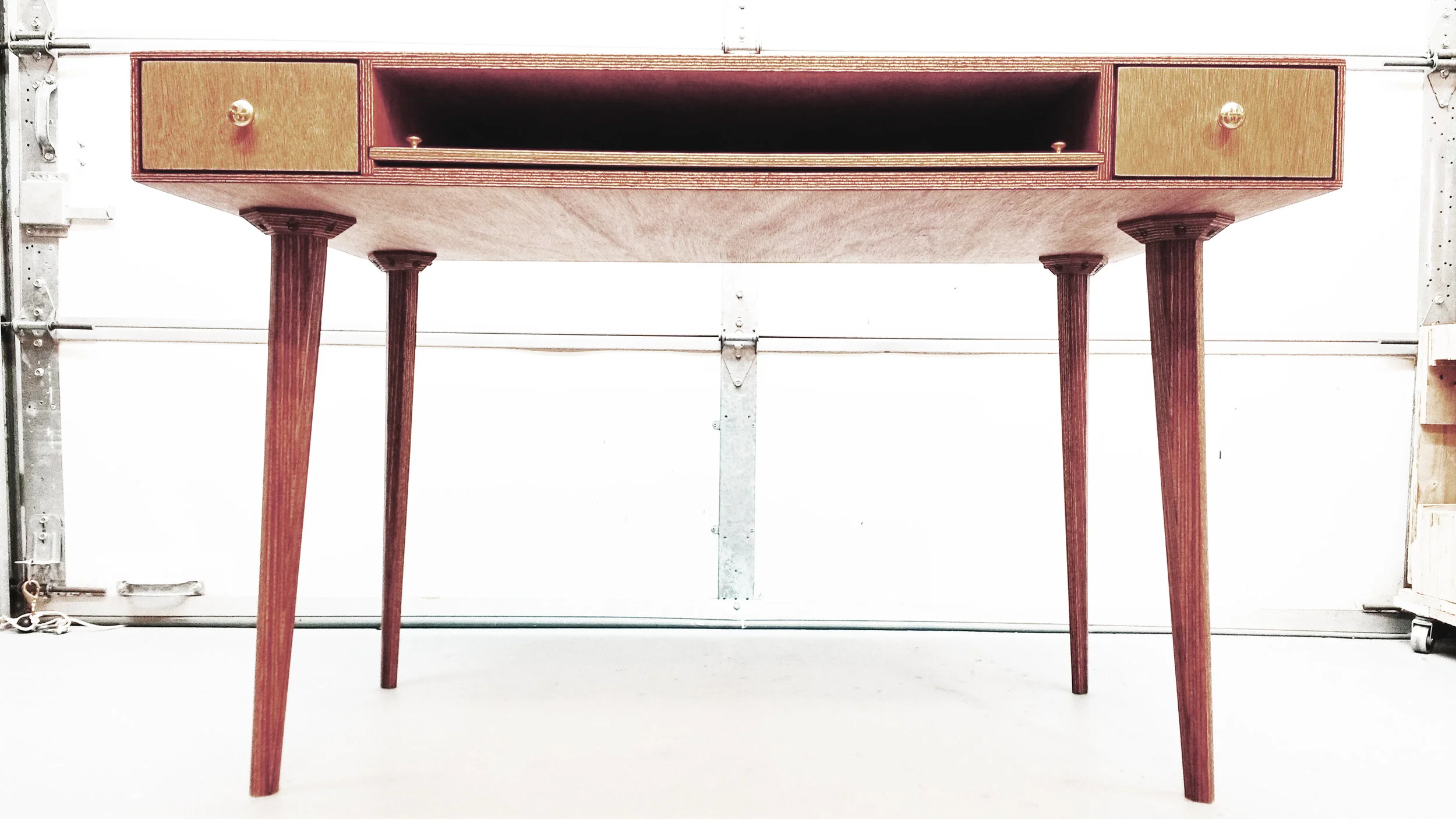 Kush Desk Main.jpg