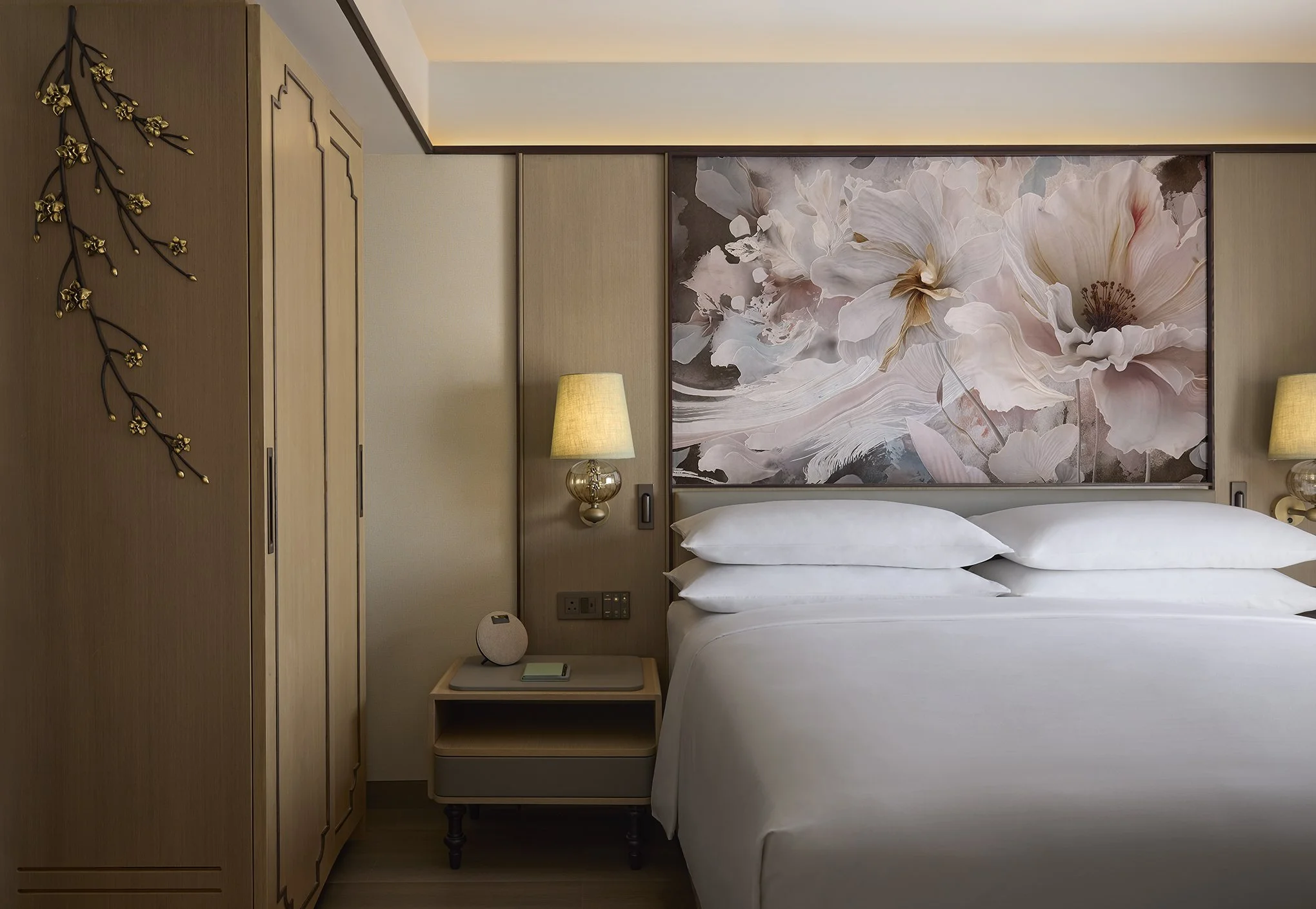 GOIBR_Executive Suite_Bedroom_2.jpg
