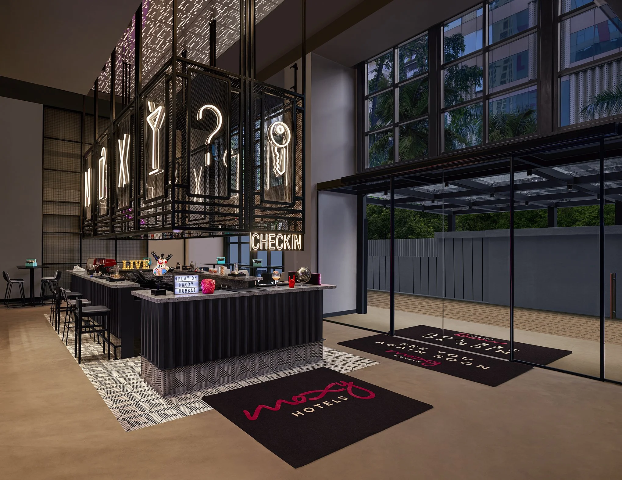 OX_BOMAW_Moxy_Lobby Bar.jpg