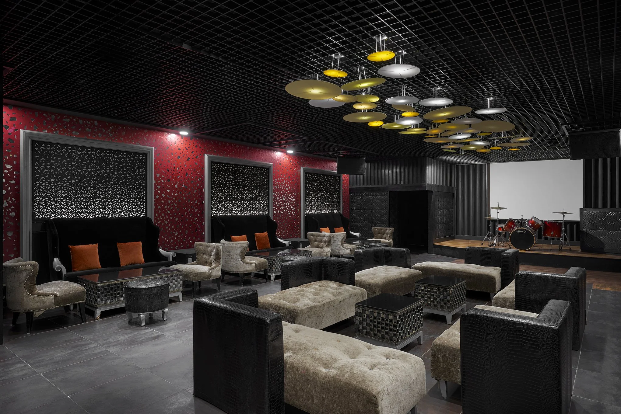 JAIFE_Grunge Bar.jpg