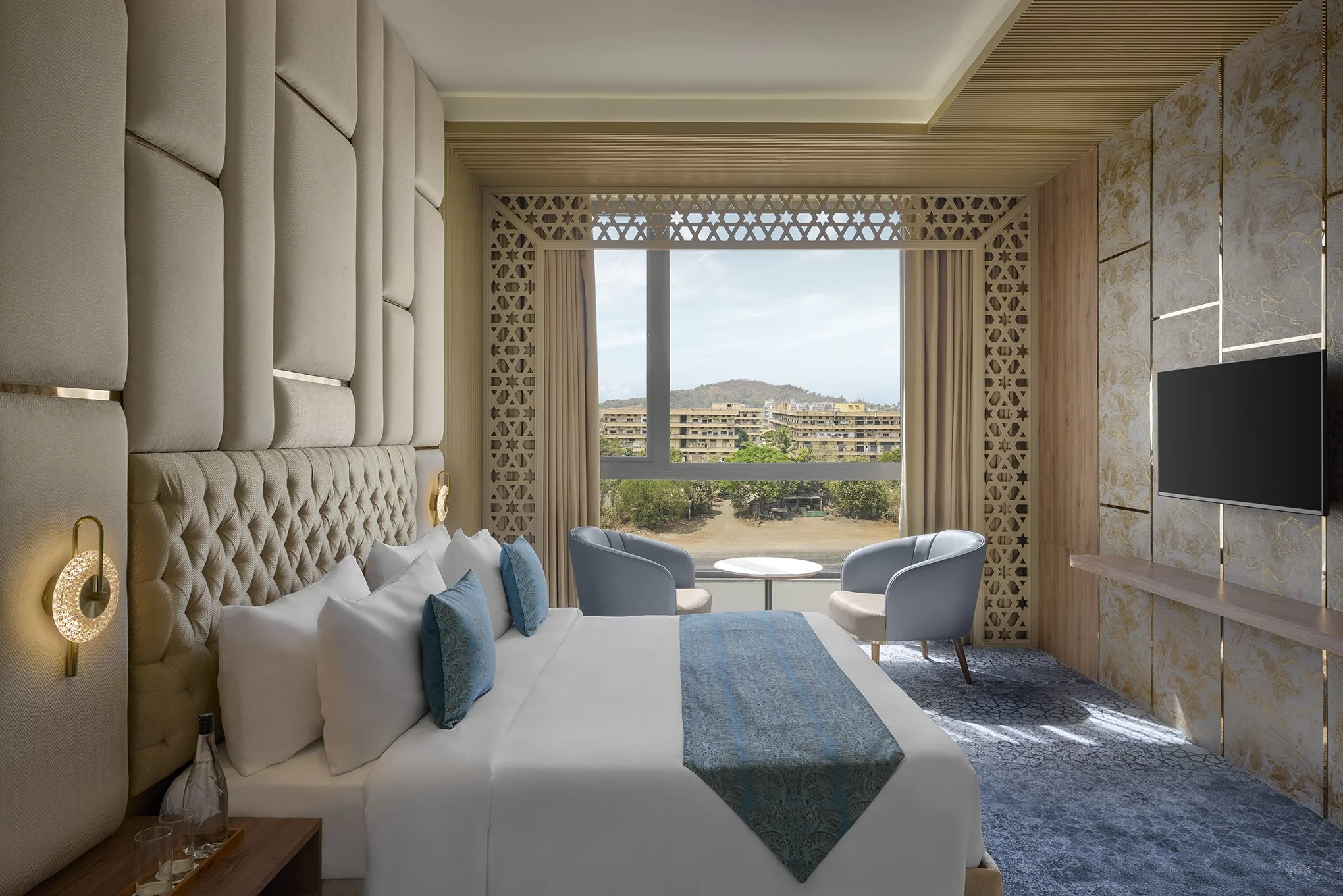 BOMRF_Fern Classic Suite_Bedroom_PMRY.jpg