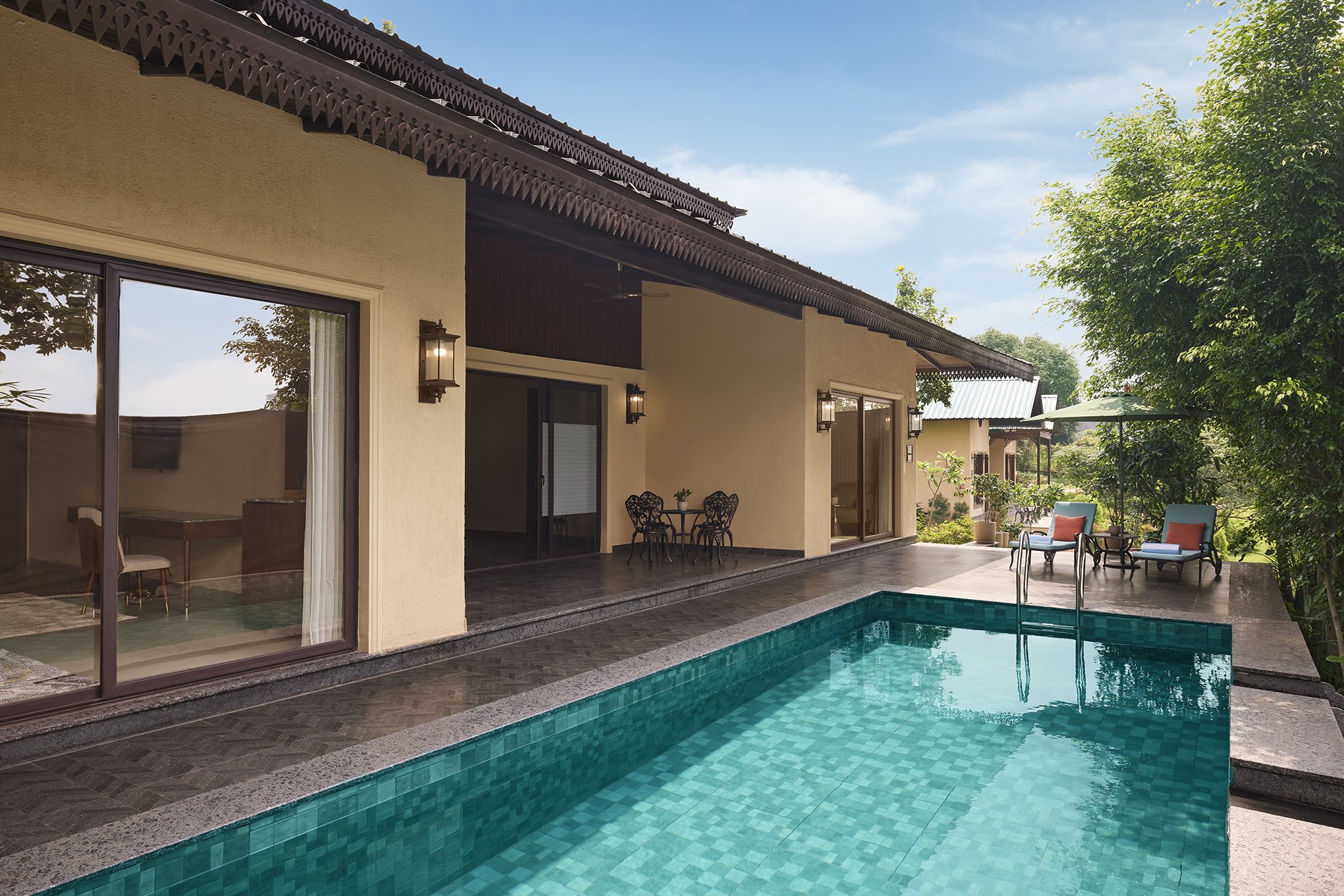 PGHRJ _ FernClassicPremium_Outdoor Pool_EKNG.jpg