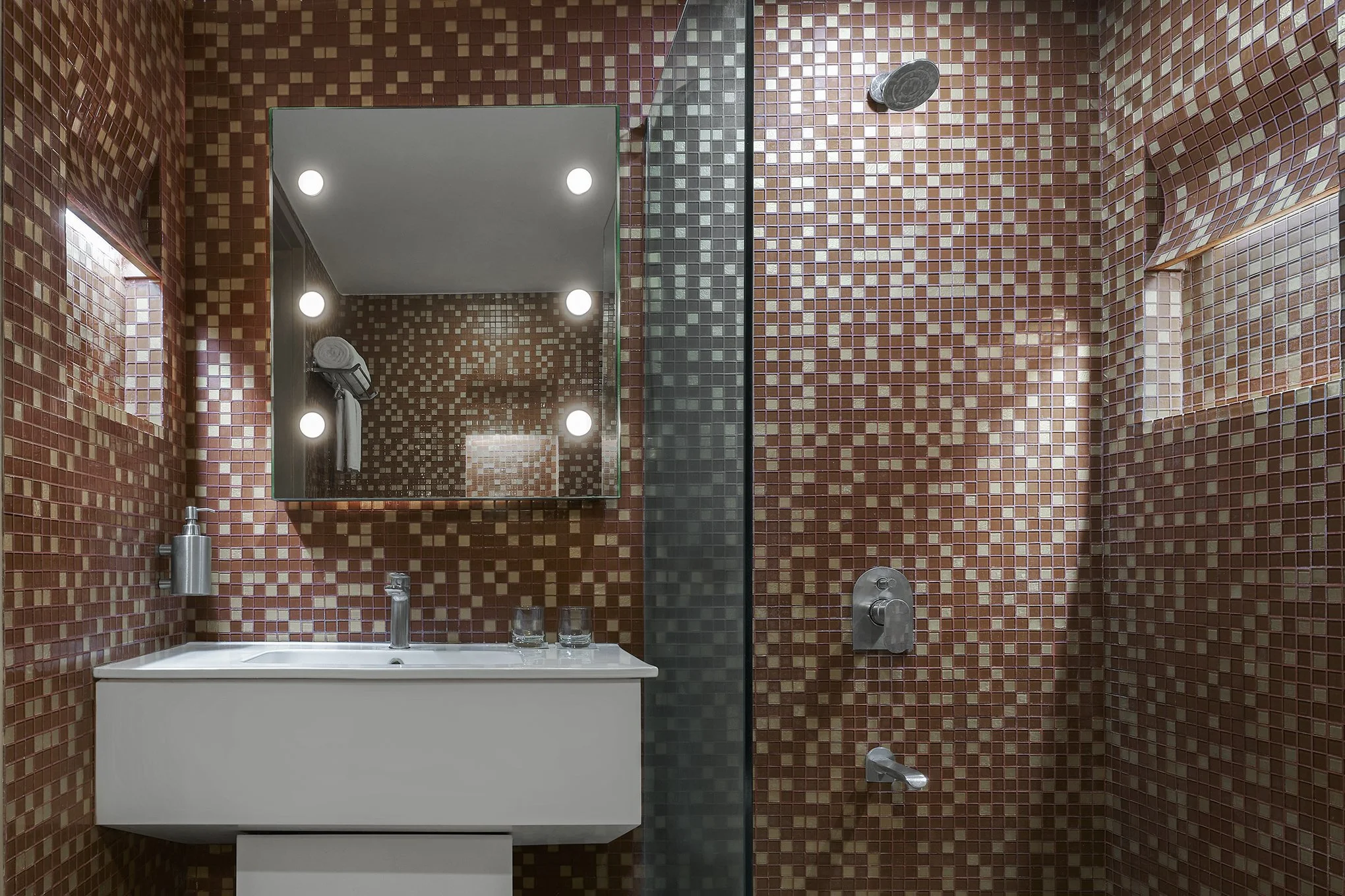 BOMRC_Acres Club Bathroom.jpg