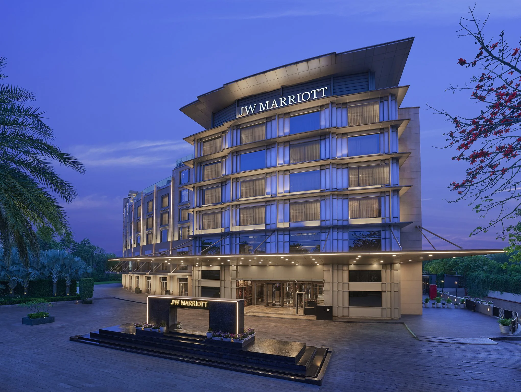JW_IXCJW_Hotel Facade.jpg