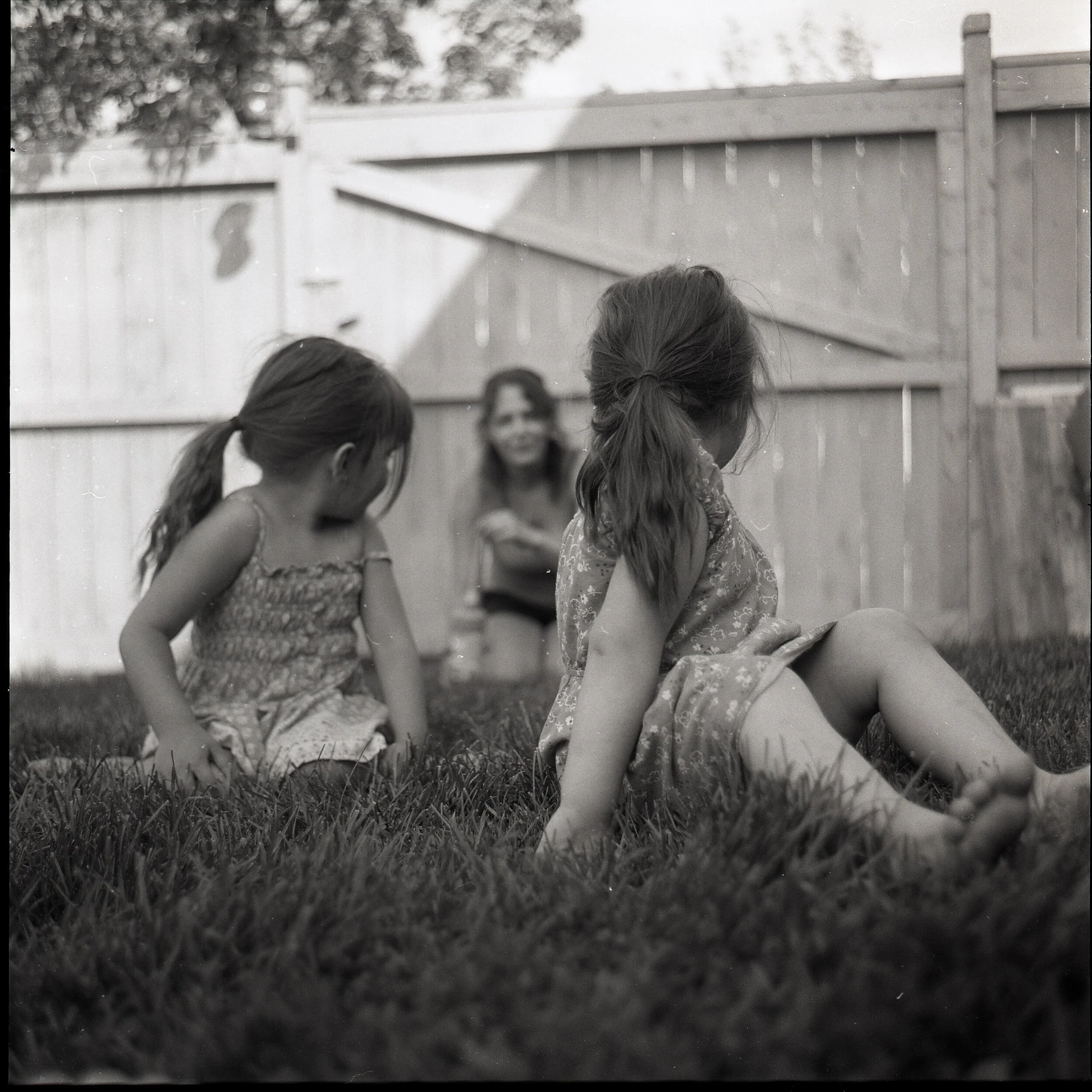 lilyandoliviamay2014012-min.jpg