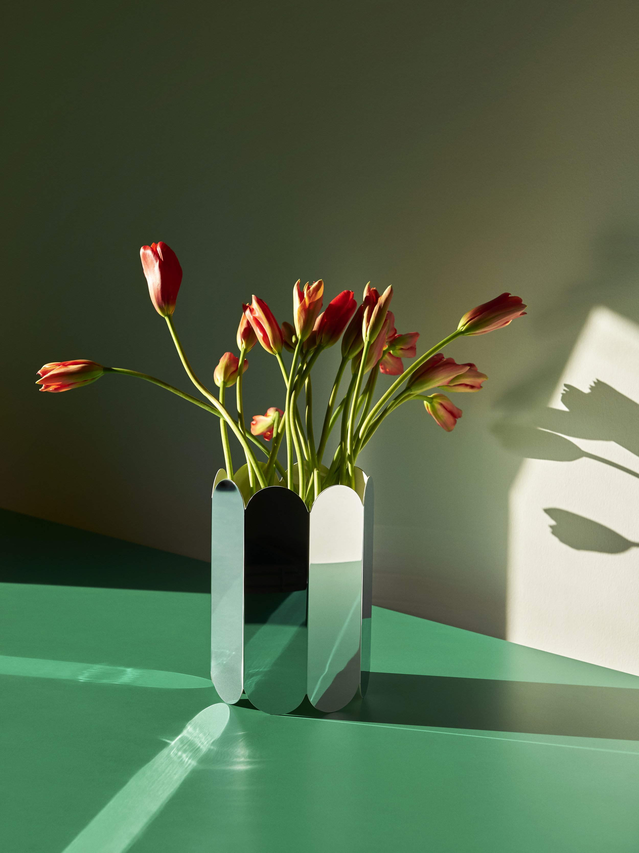 Arcs Vase mirror.jpg