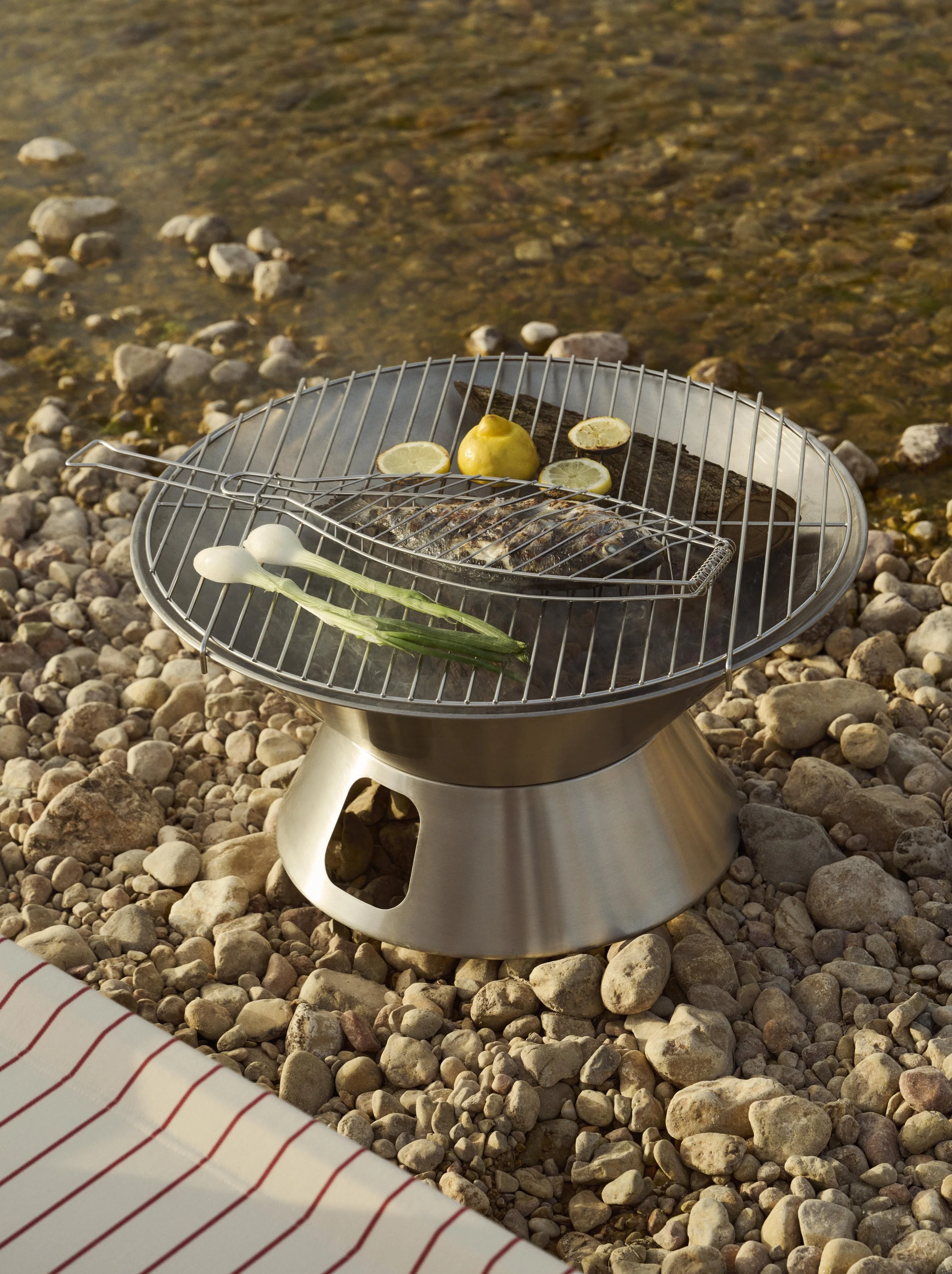 Outdoor Market Firepit stainless steel_Outdoor Market BBQ Fish Grill stainless steel.jpg