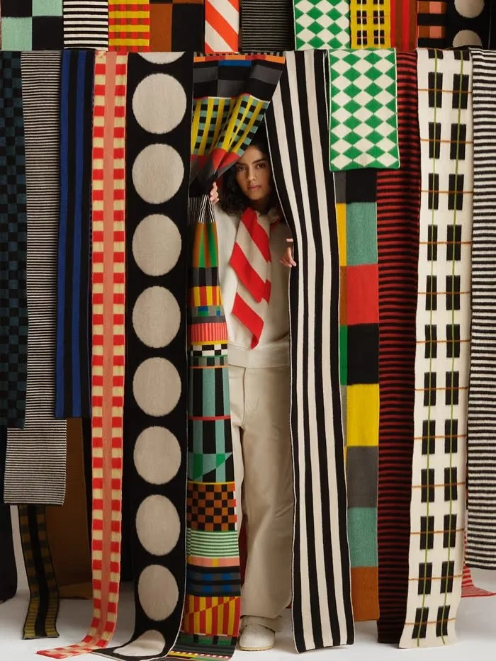 Enter the geometric and bold world of @jogordonknitwear !
This new collection explores eye-catching compositions of colour and pattern, taking influence from the TARTAN Exhibition at the V&A in Dundee.
Manufactured mainly in Scotland, supportin
