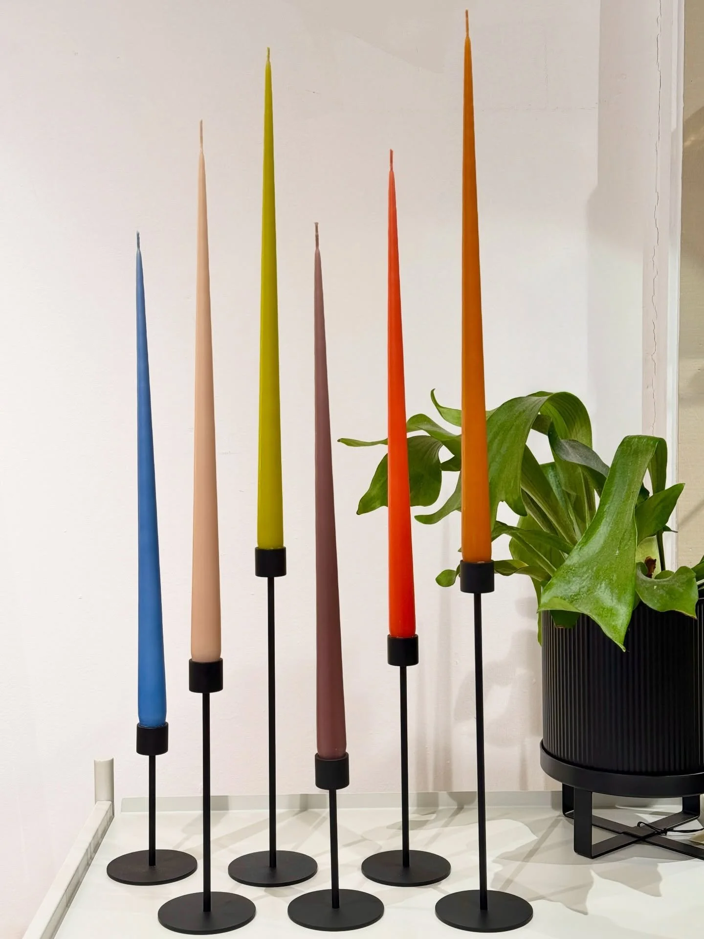 The simplest way to bring some spring freshness into your home 🌷

Our new @esteranderik collection is in store now!