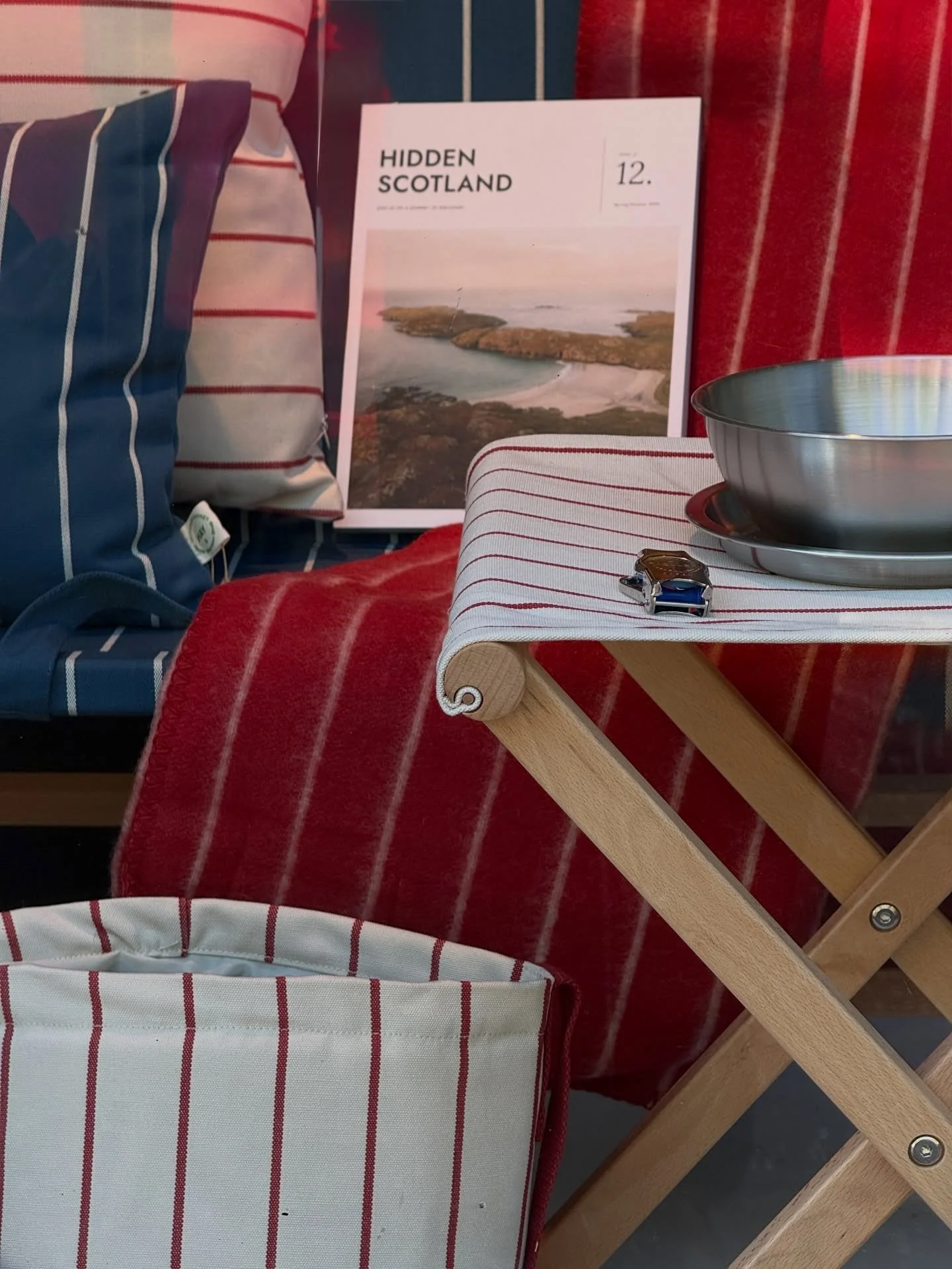 Elevate your outdoor trips through the highlands this summer with the stunning new @haydesign x @jasper.morrison collection!

Explore a curated selection, now in-store at HOOS 🌞