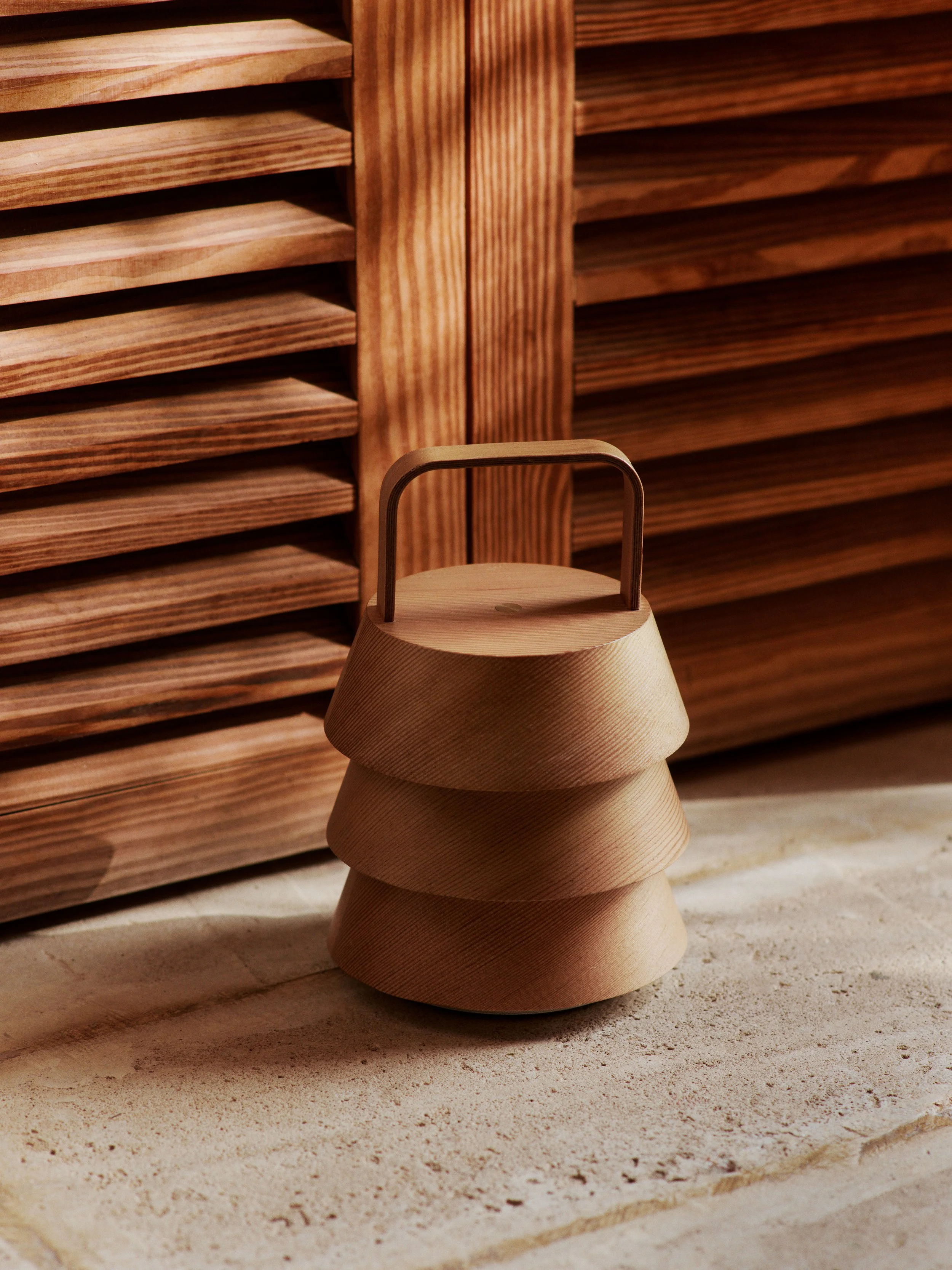 FermLiving_SS25_LuverPortableLamp_Natural_1104271033_4.jpg