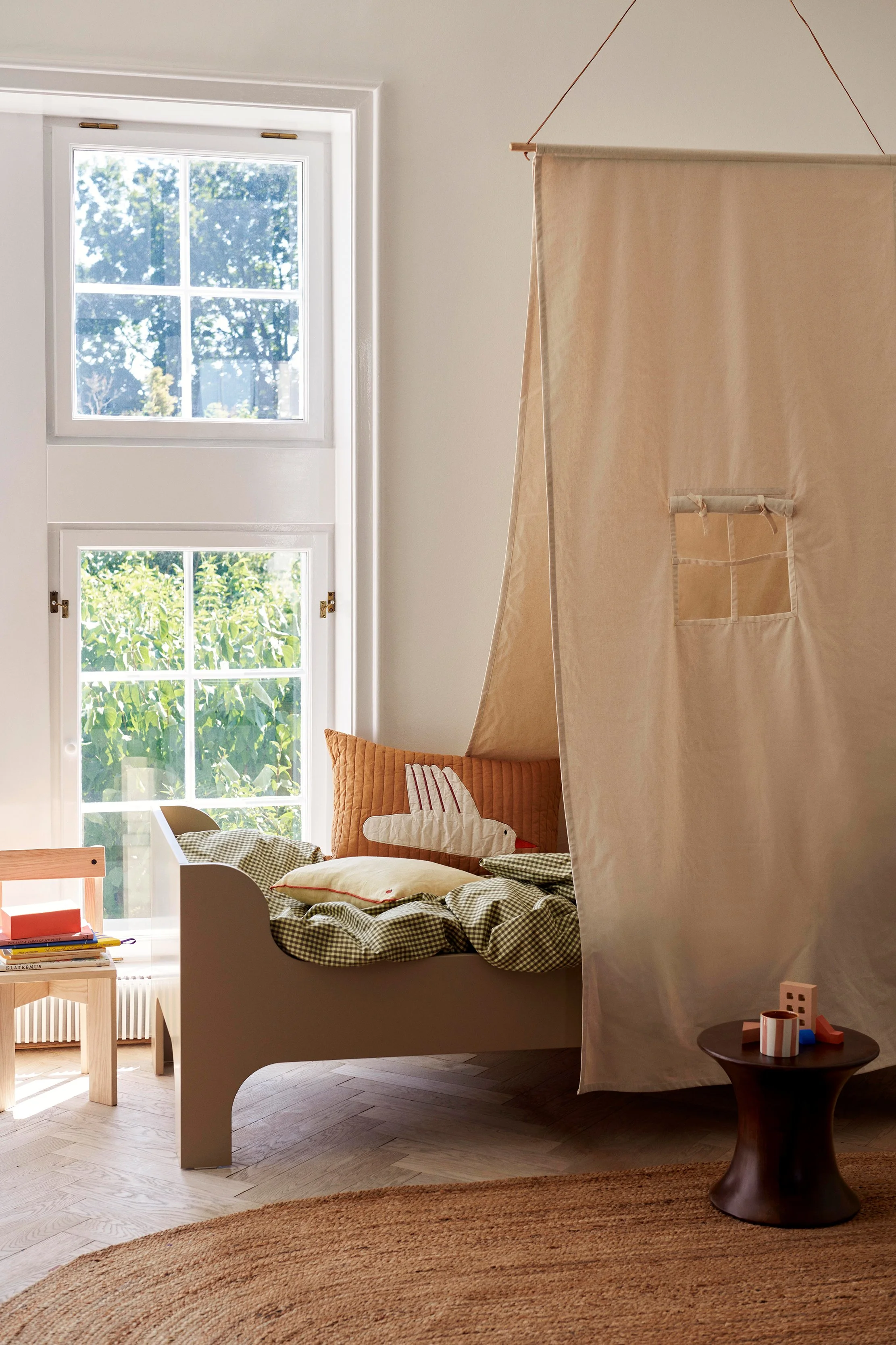 fermLIVING_AW22_SettleBedCanopy_1104266480_image_1.jpg