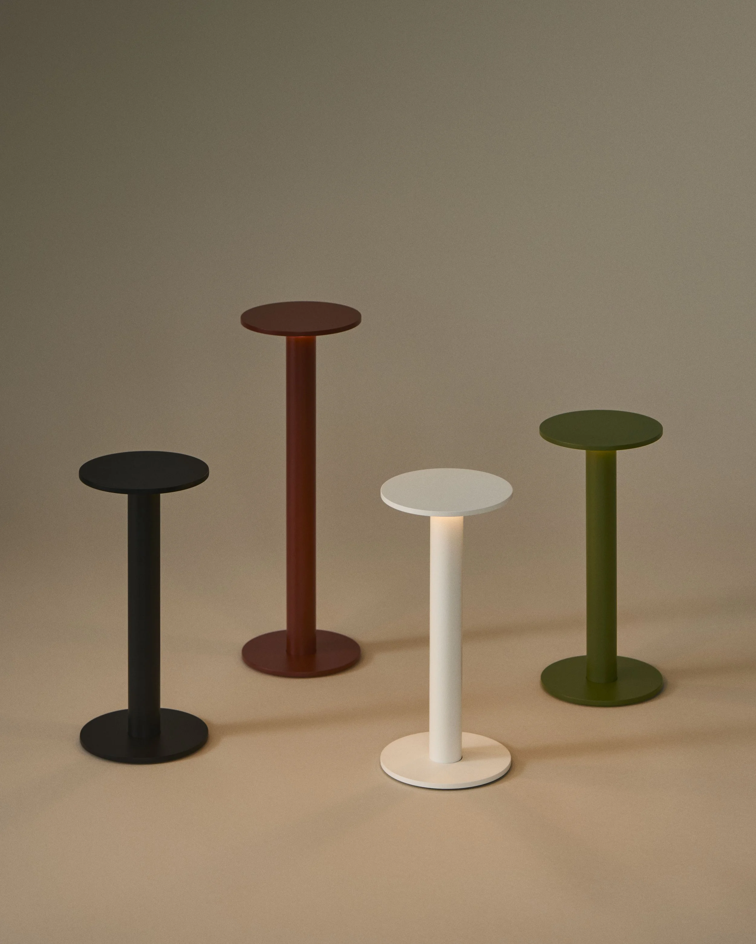 Host Portable Lamp family_02.jpg