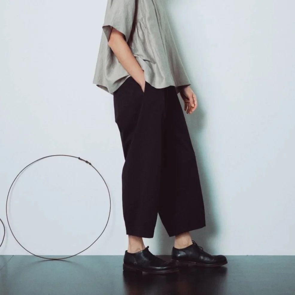 Muku SS26 - Black Cotton Tapered Trousers with Back Pockets