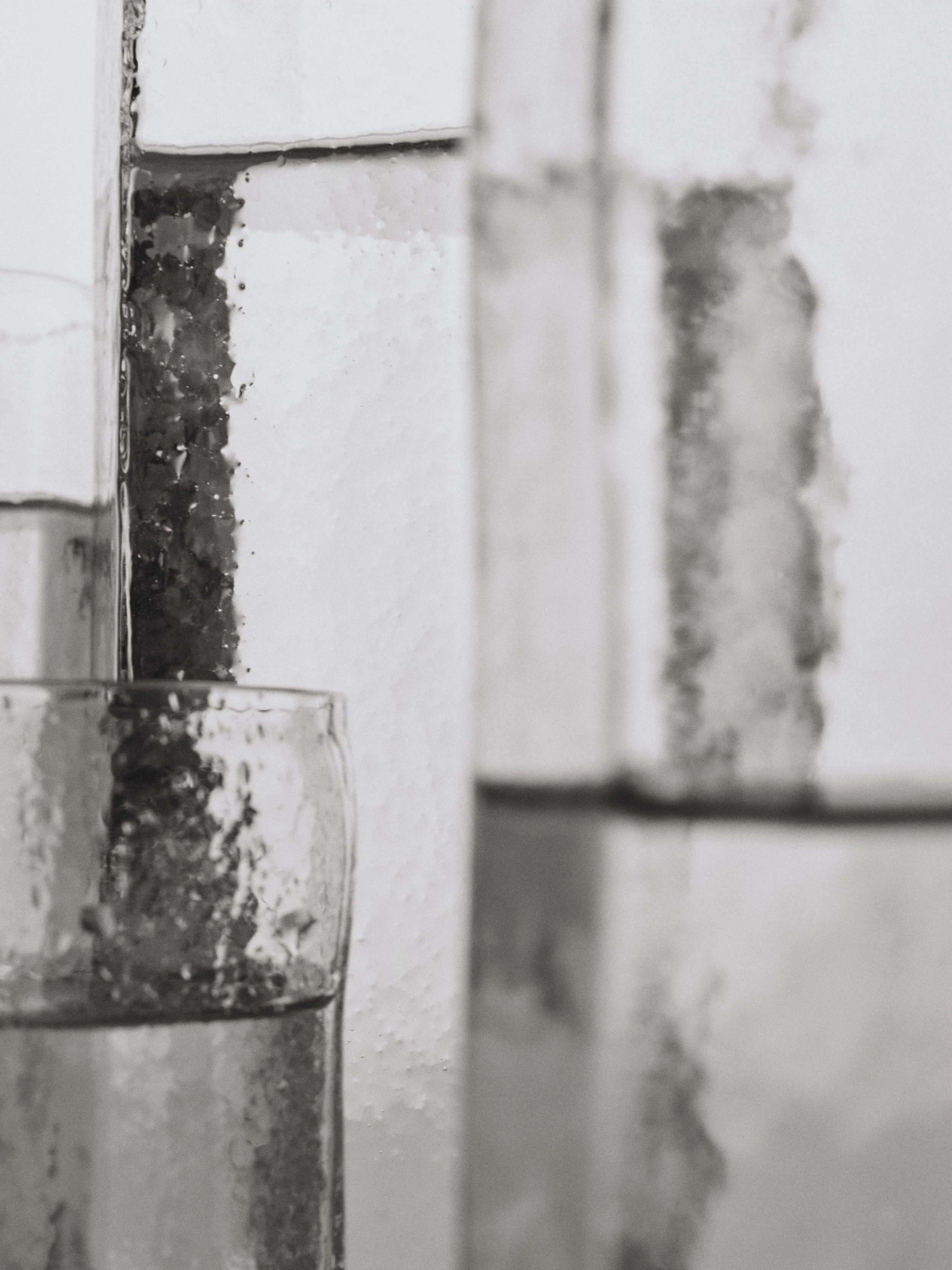 FermLiving_SS26_KiruCarafe_1104272988_KiruTallGlasses_1104272987_KiruGlasses_1104272986.jpg