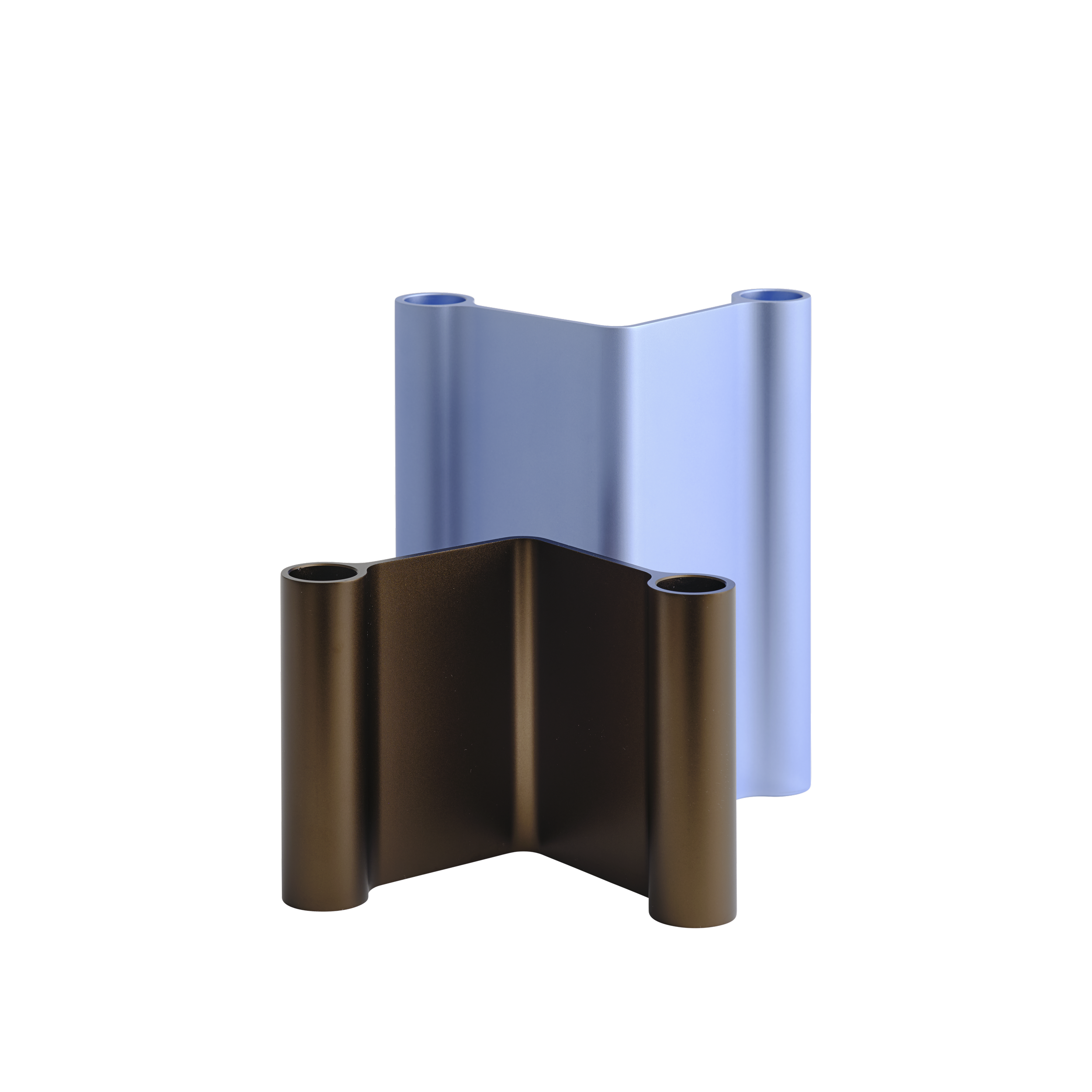 Pair-candleholder-11-18-light-blue-brown-muuto-5000x5000.png