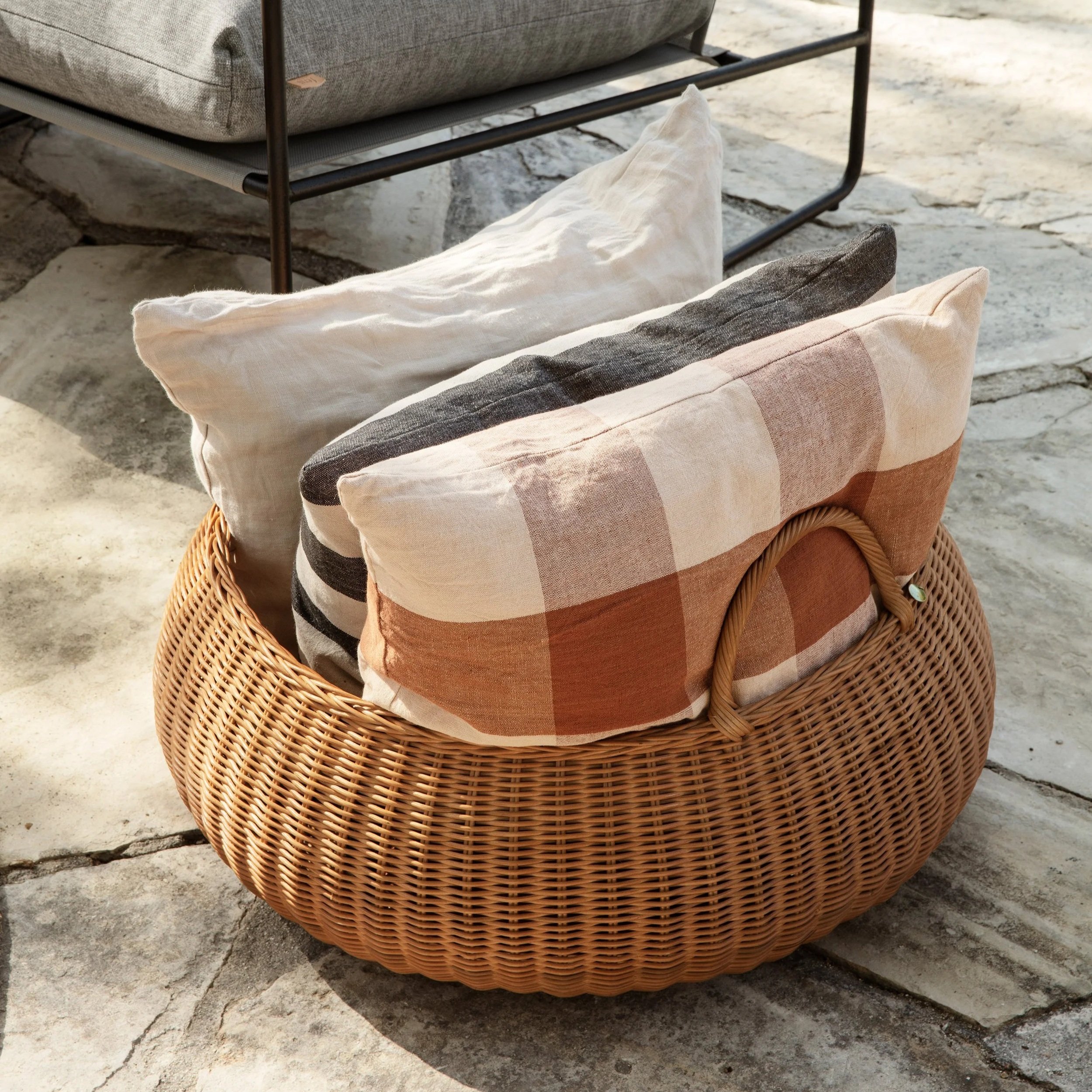 fermLIVING-SS22-BraidedBasket-GrandCushion-image-1.jpg